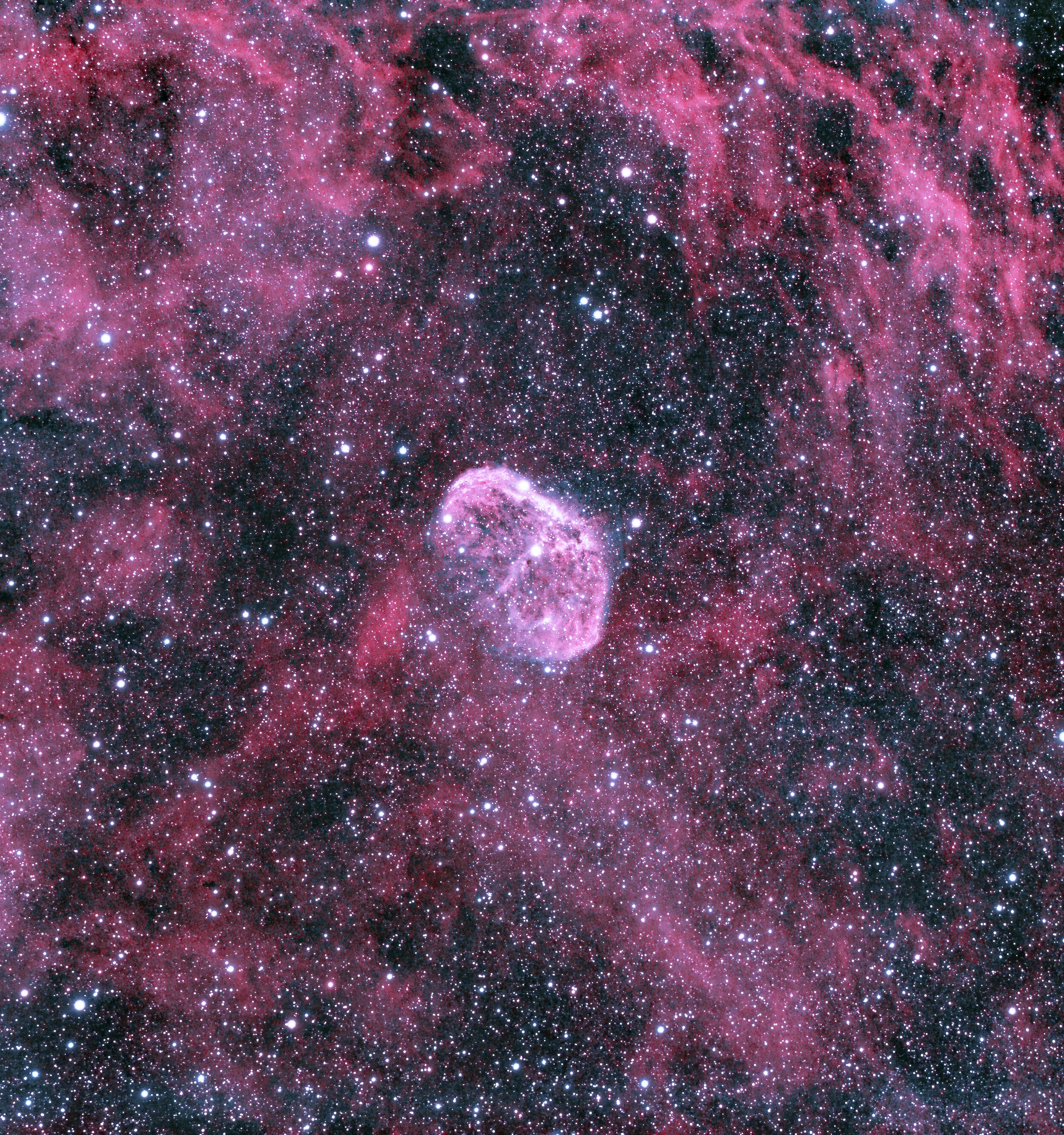 NGC-6888_Crescent_Nebula_v2.jpg