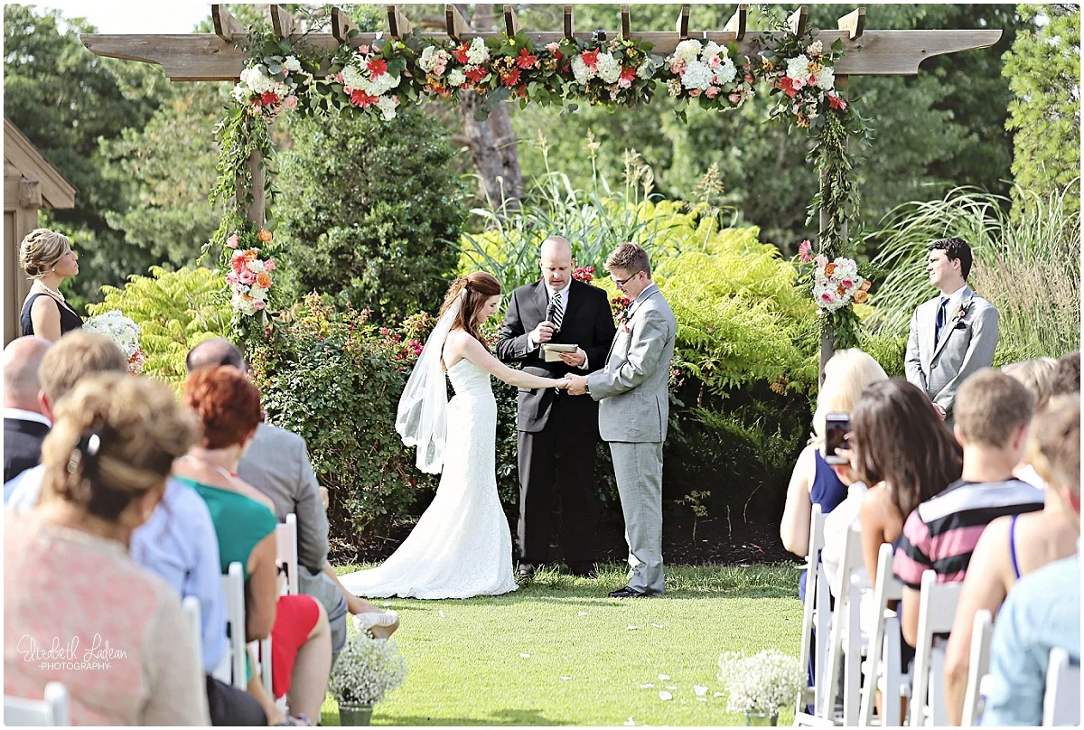 Kansas City Outdoor Wedding_.jpg