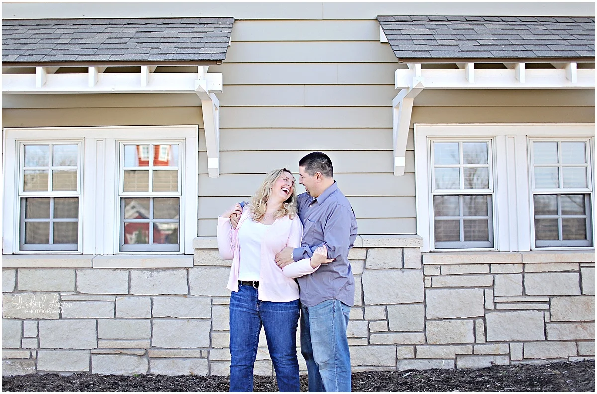 Kansas City Photographer-Elizabeth Ladean-Best-Of-Engagement_2015_3342.jpg