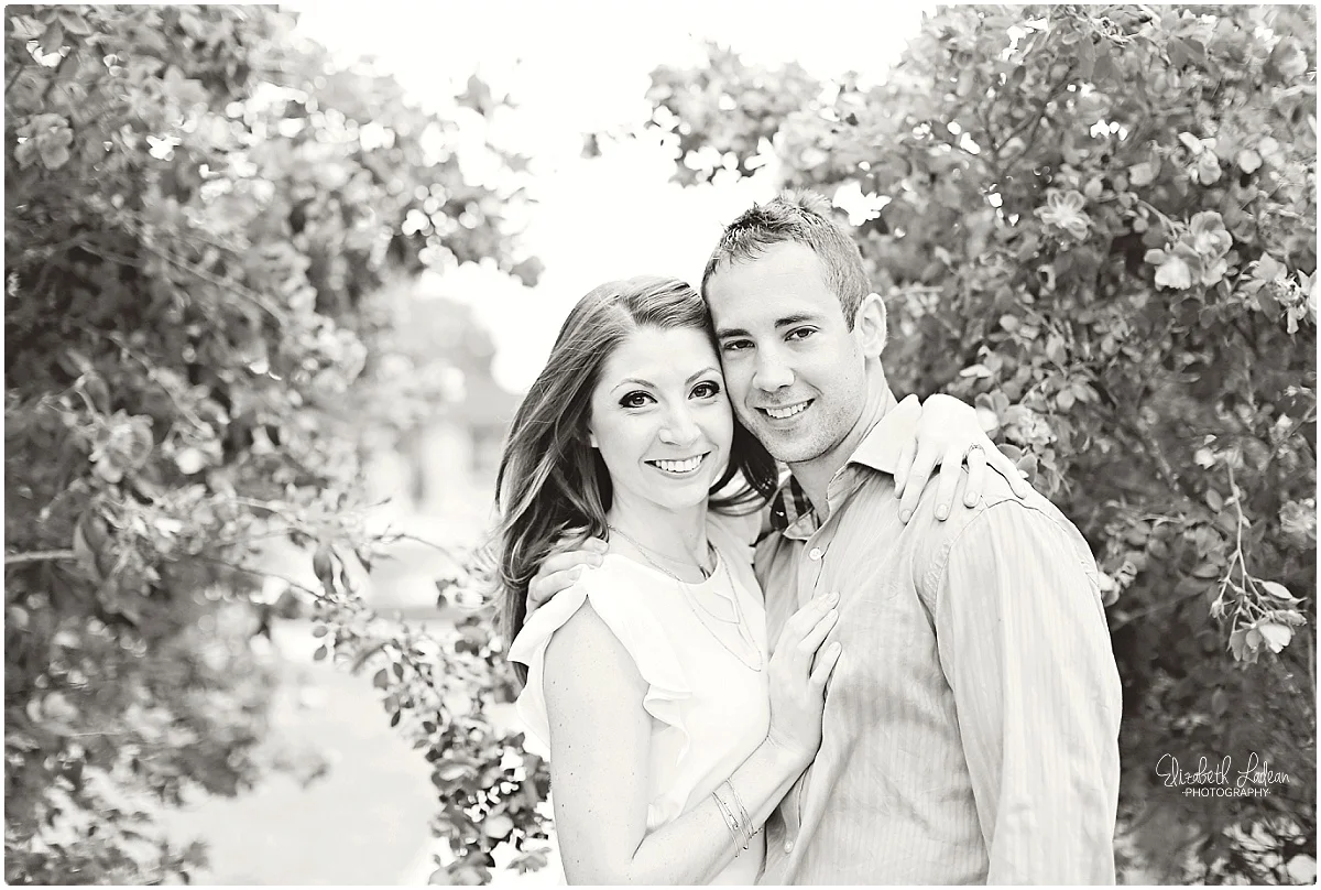 Kansas City Photographer-Elizabeth Ladean-Best-Of-Engagement_2015_3355.jpg