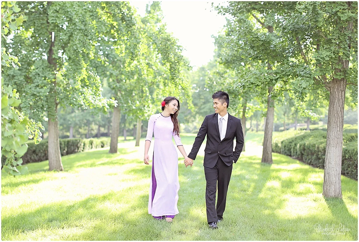 Kansas City Photographer-Elizabeth Ladean-Best-Of-Engagement_2015_3364.jpg