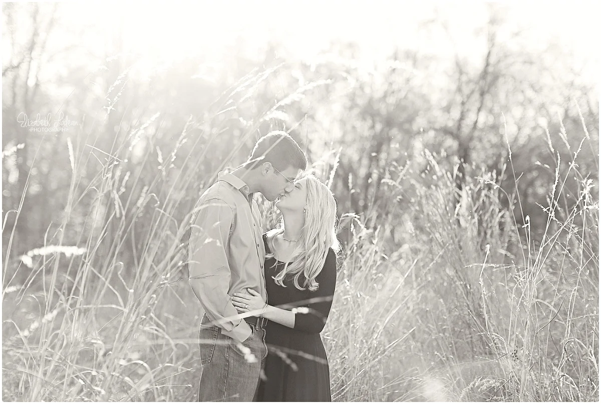 Kansas City Photographer-Elizabeth Ladean-Best-Of-Engagement_2015_3393.jpg