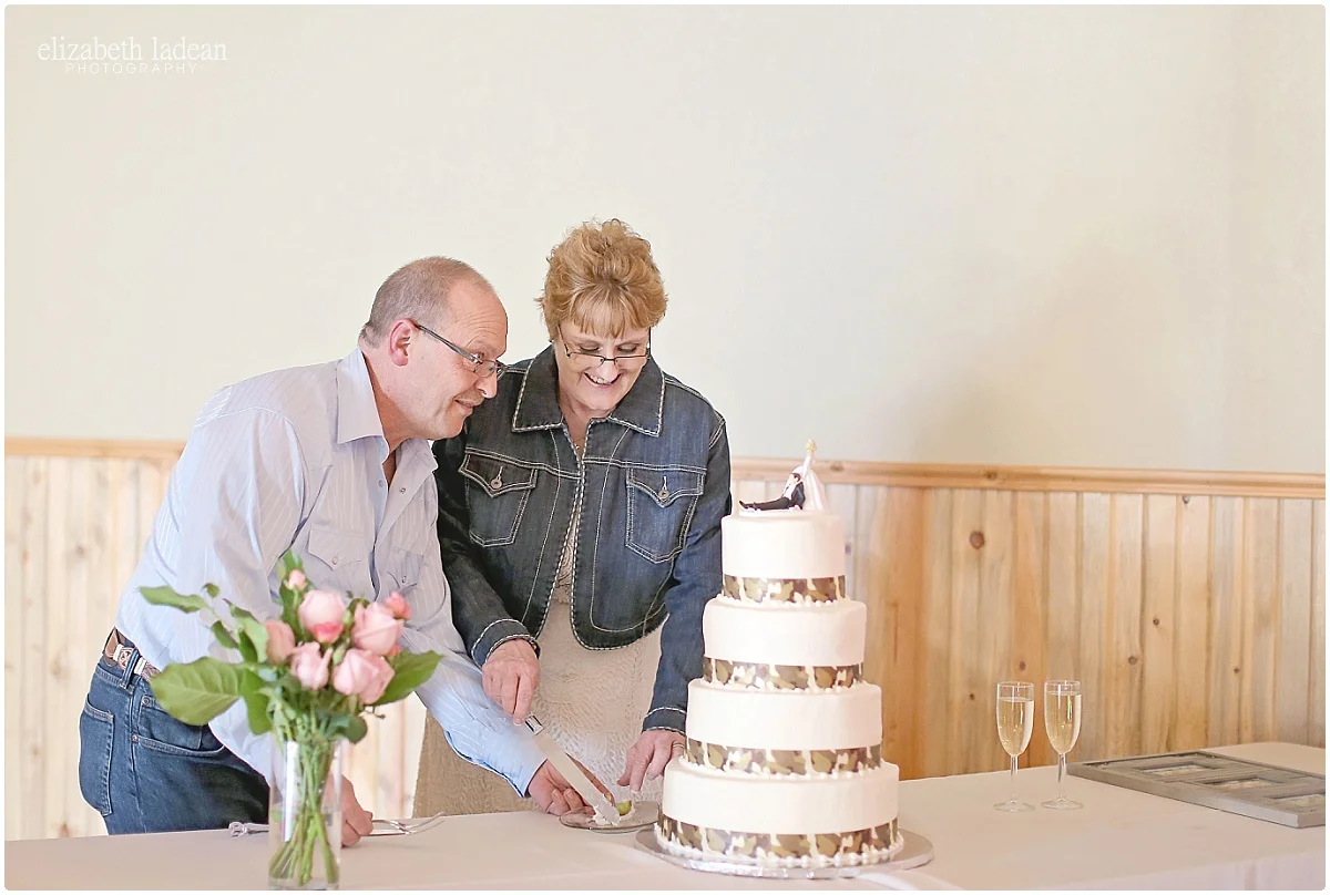 Elizabeth Ladean Photography_BerryAcresWedding_228-C+D-_4319.jpg