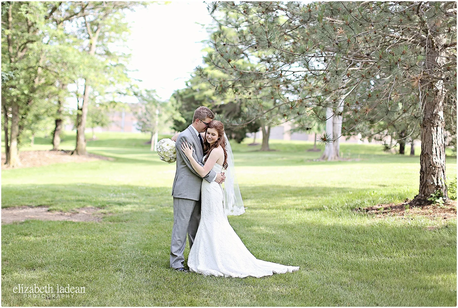 KansasCityWeddingPhotographer_ElizabethLadeanPhotography-S+A-HA-613-_5613.jpg