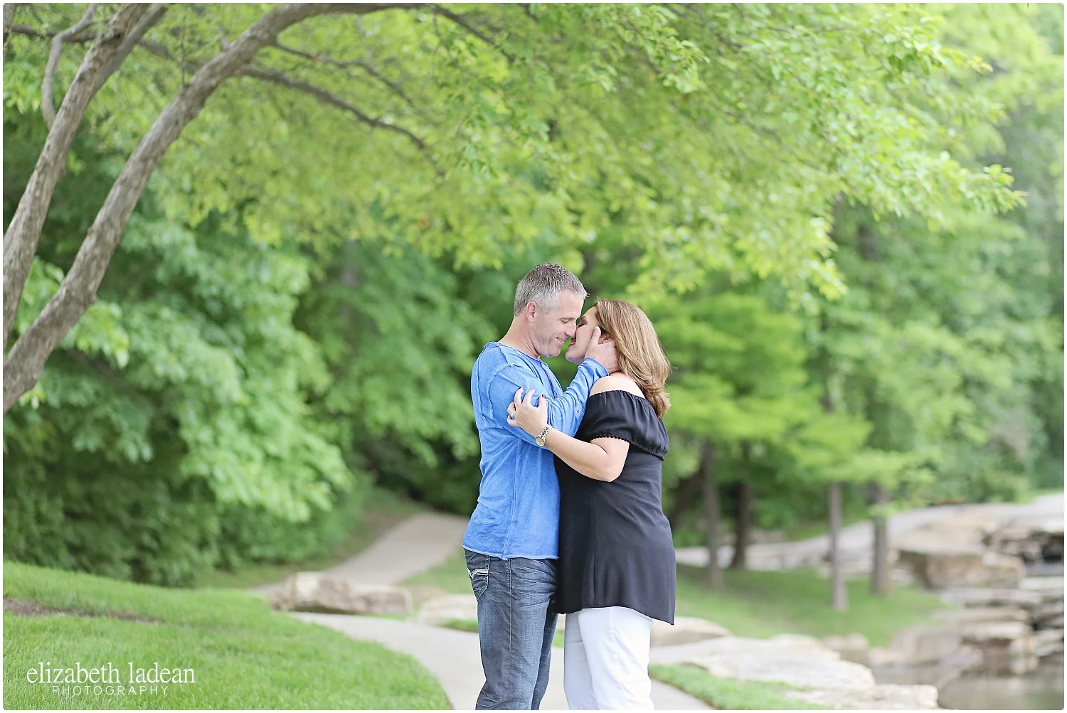 BriarcliffEngagementSession_ElizabethLadeanPhotography-B+R520-_5840.jpg