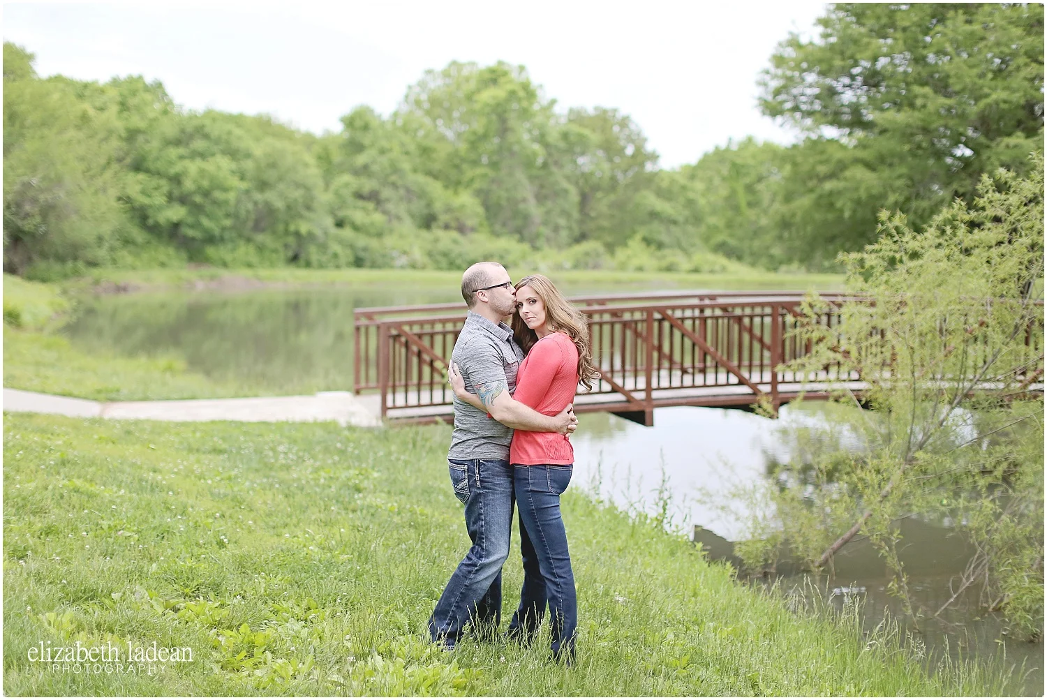 ShawneeMissionParkEngagement_ElizabethLadeanPhotography-S+T52016-_5872.jpg