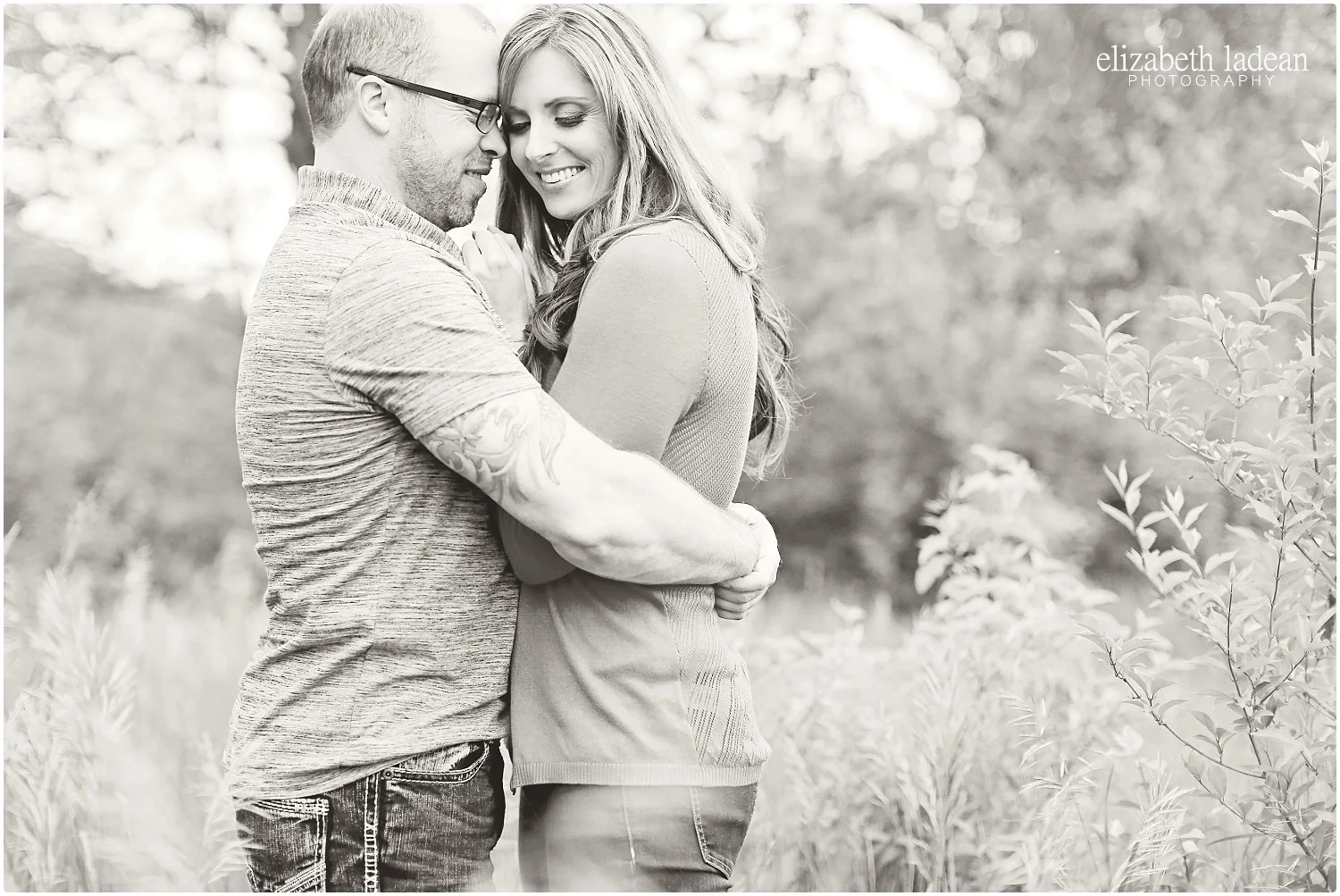 ShawneeMissionParkEngagement_ElizabethLadeanPhotography-S+T52016-_5888.jpg
