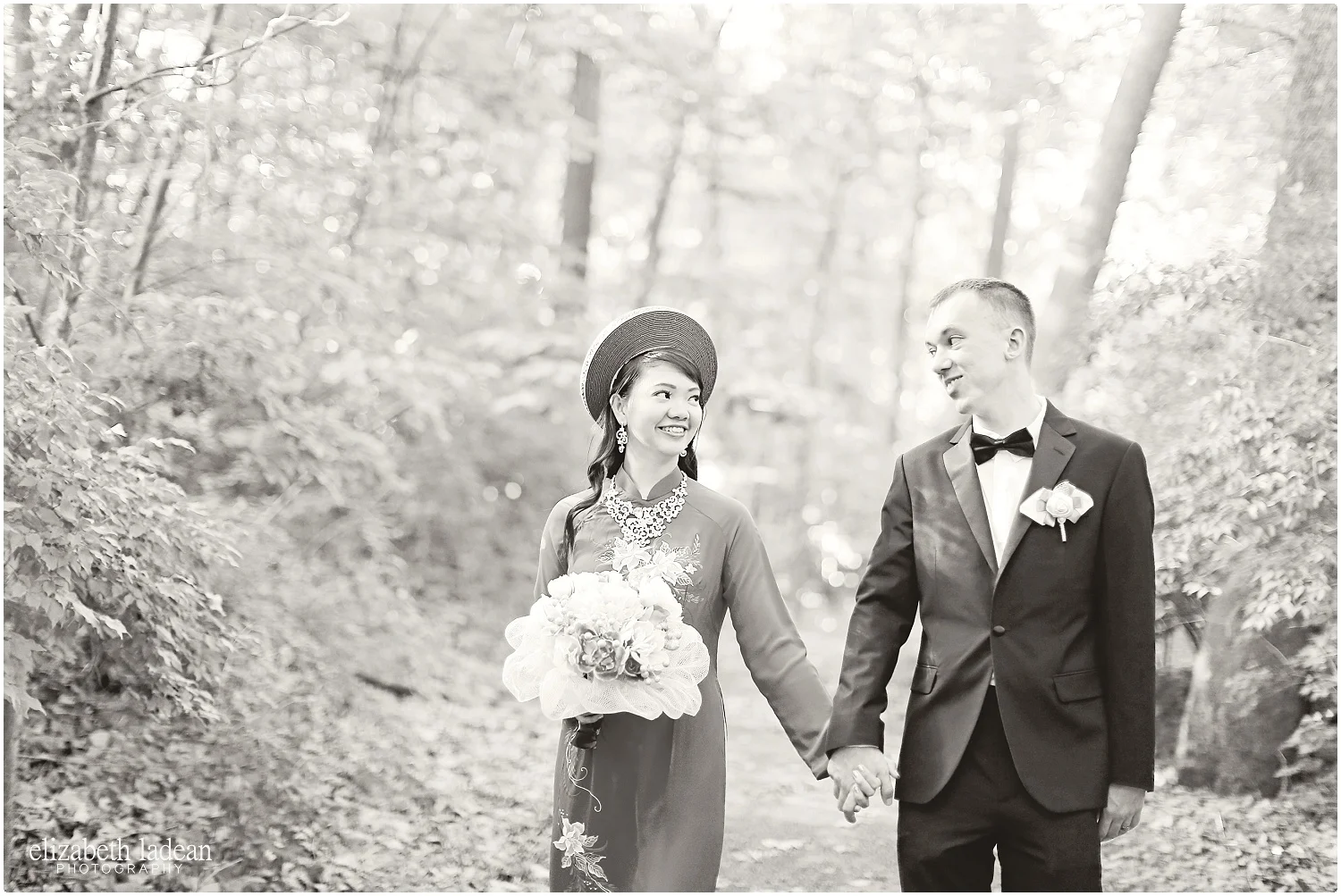 Briarcliff-Annivesary-Photo-Session-Kansas-City-T&J-ElizabethLadeanPhotography-photo_6258.jpg