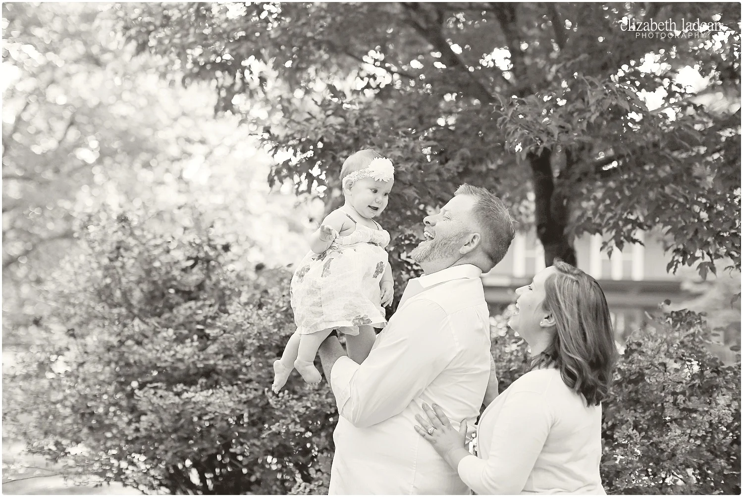 Antioch-Park-Family-Photos-Kansas-NFam-ElizabethLadeanPhotography-photo_6184.jpg