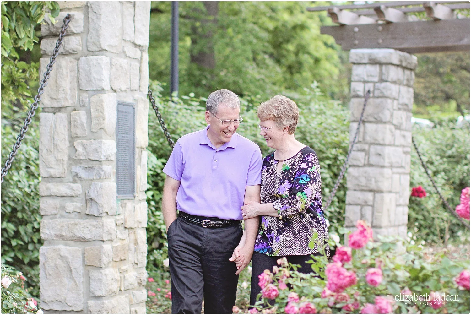 Loose-Park-Annivesary-Photo-Session-Kansas-City-D&J-ElizabethLadeanPhotography-photo_6230.jpg