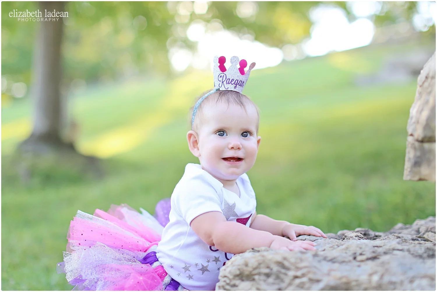 Briarcliff-Park-KC-Cake-Smash-KC-Photographer-ElizabethLadeanPhotography-photo_6389.jpg