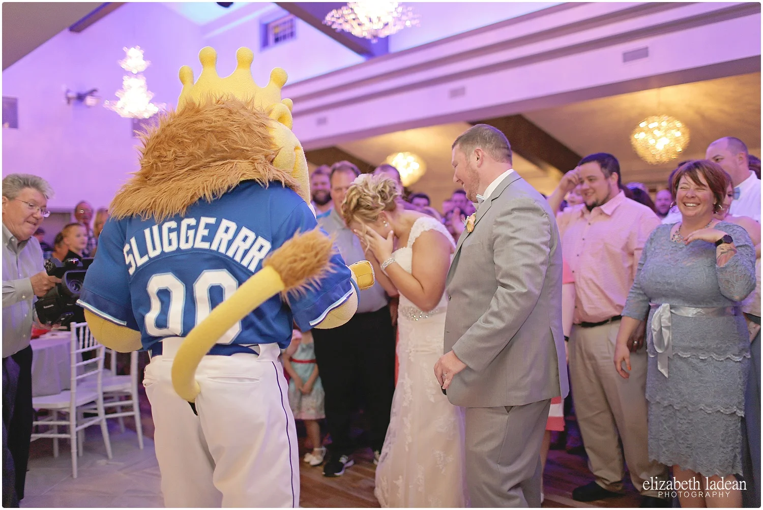 Eighteen-Ninety-Weddings-Kansas-City-Elizabeth-Ladean-Photography-K+T5716-photo_6525.jpg