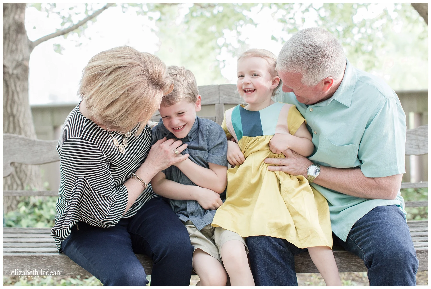 Family-Photography-Nelson-Atkins-Kansas City-D-2017-Elizabeth-Ladean-Photography-photo_0505.jpg