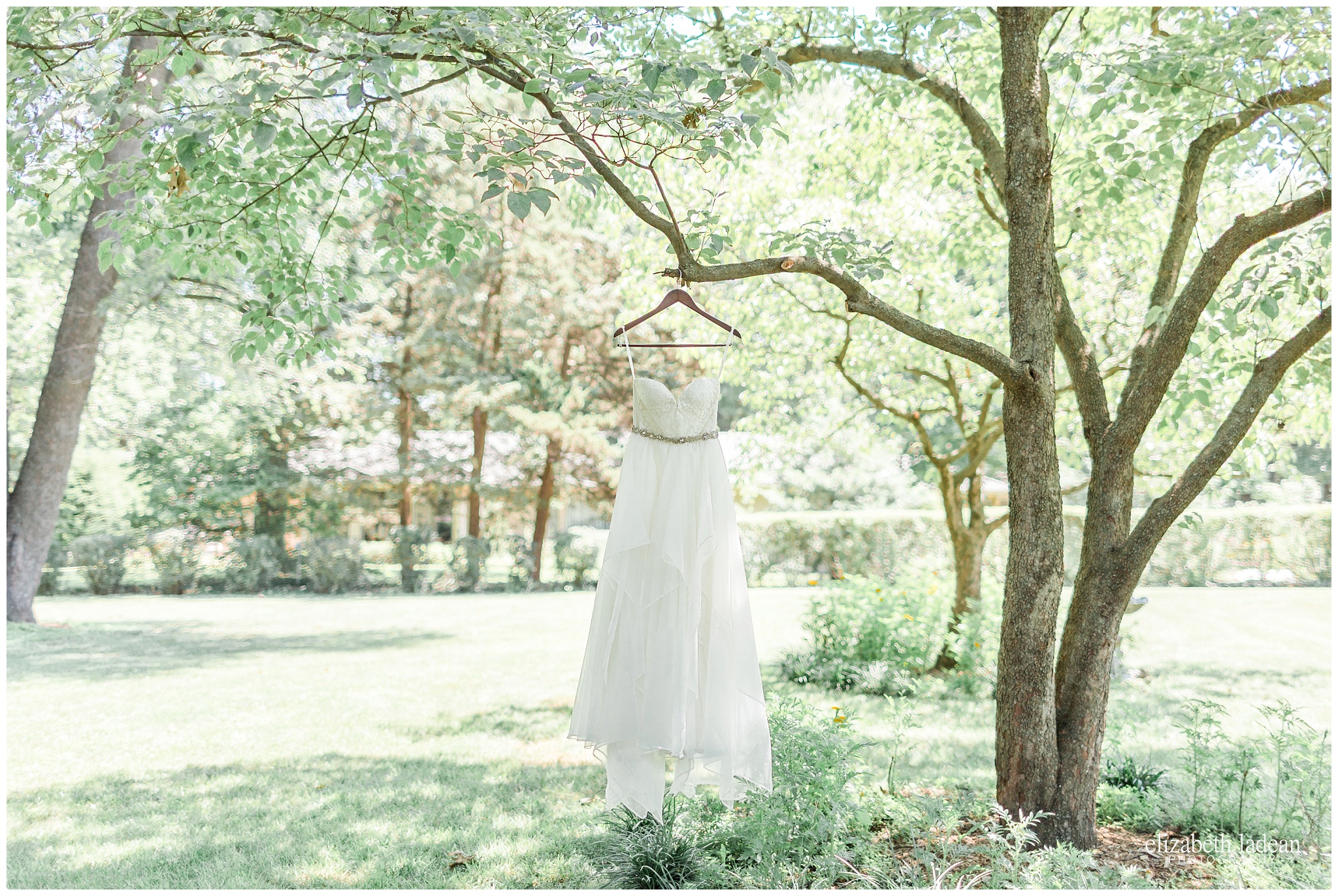 Kansas-City-Wedding-Photography-Holy-Trinity-Stone-Chapel-St-Andrews-Golf-L+T0717-Elizabeth-Ladean-Photography-photo_1969.jpg