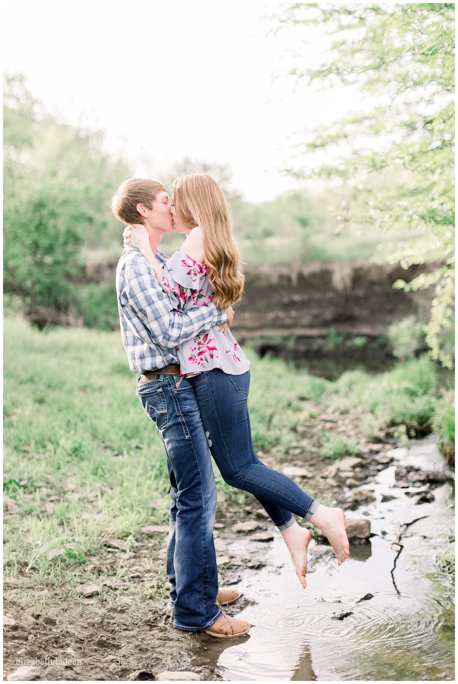 KC-Engagement-photographer-Farm-engagement-T+J-elizabeth-ladean-photography-photo-_7343.jpg