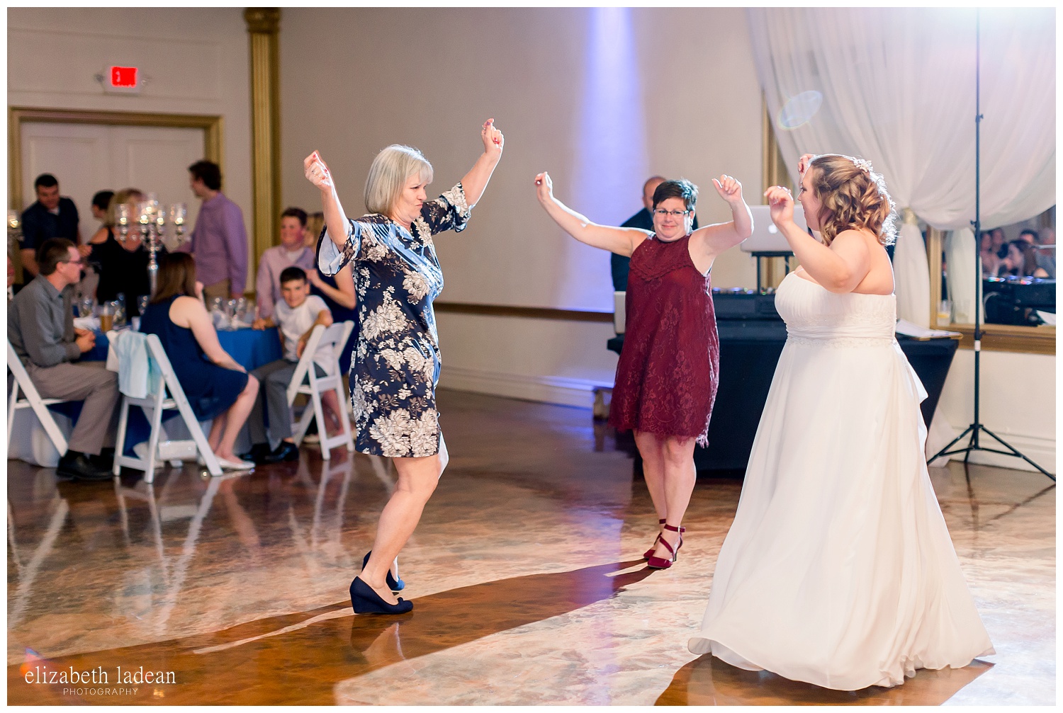 The-DeLeon-KC-Wedding-Photography-E+A-0525-elizabeth-ladean-photography-photo-_7812.jpg