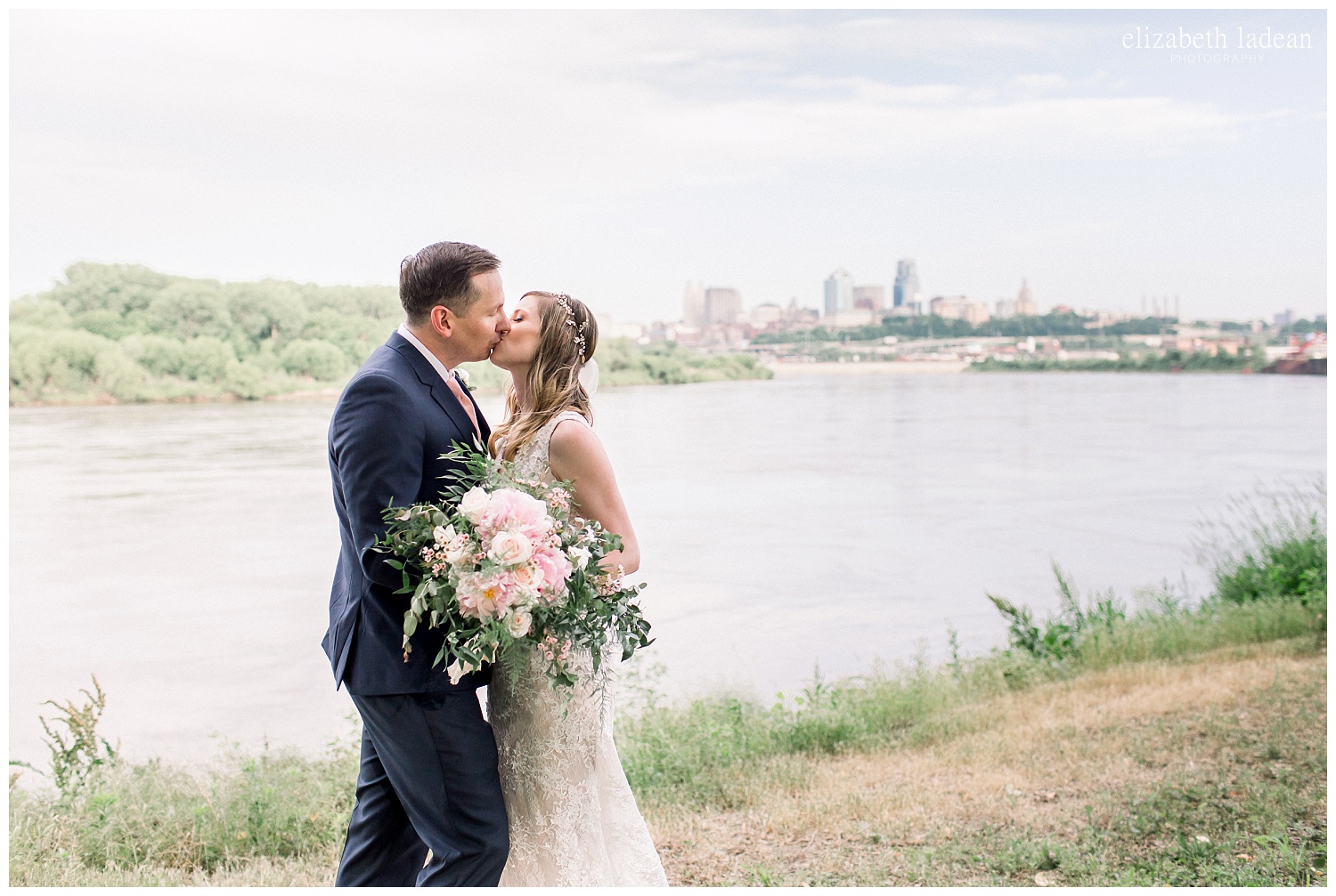  Missouri River bride and groom portraits 