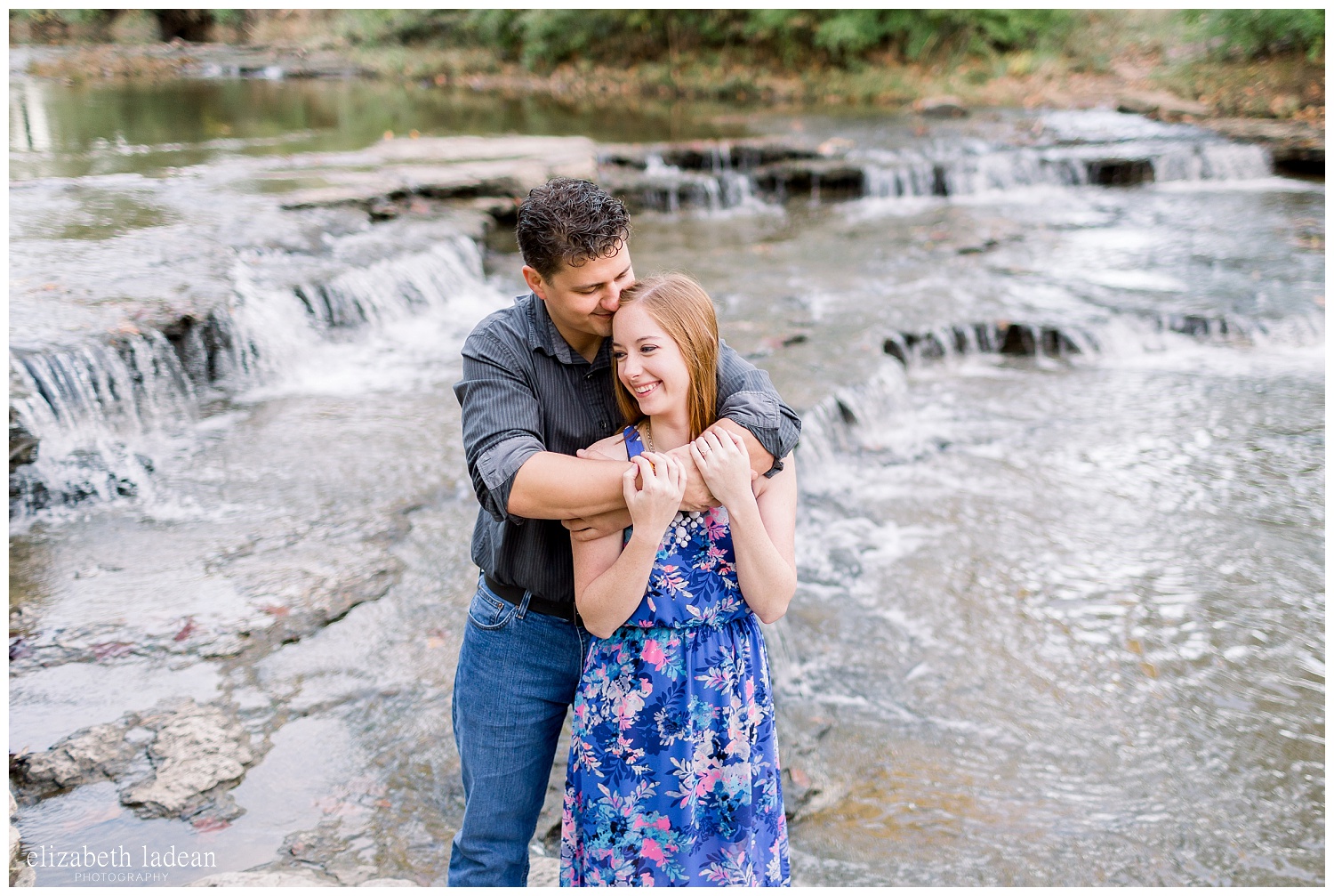 Northland-KC-Fall-Engagement-Photos-with-dog-A+B-2018-elizabeth-ladean-photography-photo_1485.jpg
