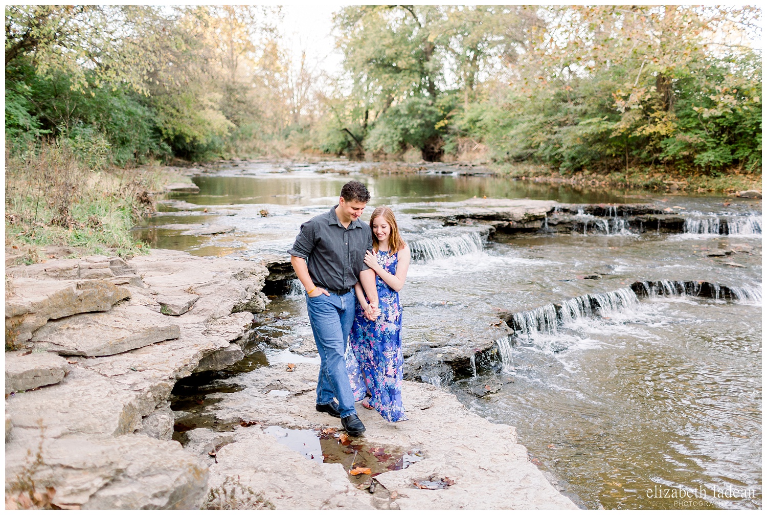 Northland-KC-Fall-Engagement-Photos-with-dog-A+B-2018-elizabeth-ladean-photography-photo_1493.jpg