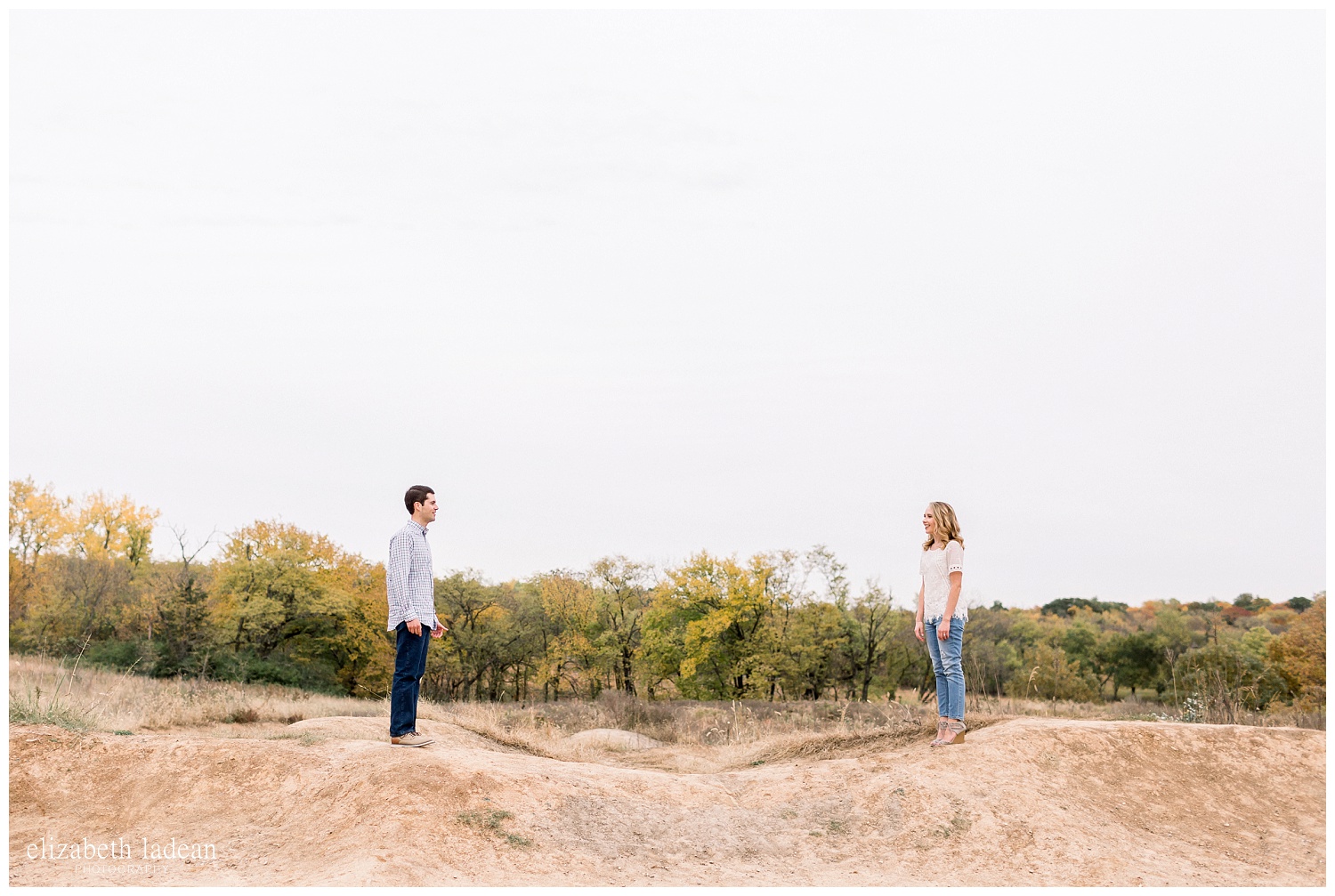 Colorful-Fall-Engagement-Photos-in-KC-C+B-2018-elizabeth-ladean-photography-photo_1780.jpg