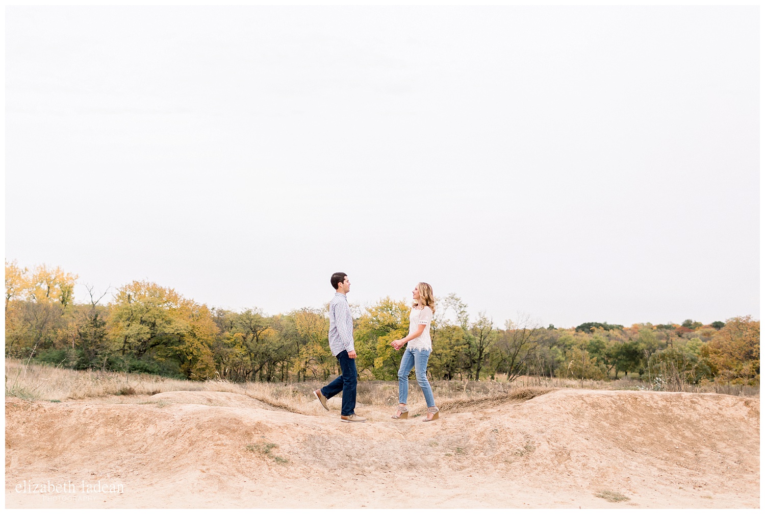 Colorful-Fall-Engagement-Photos-in-KC-C+B-2018-elizabeth-ladean-photography-photo_1781.jpg