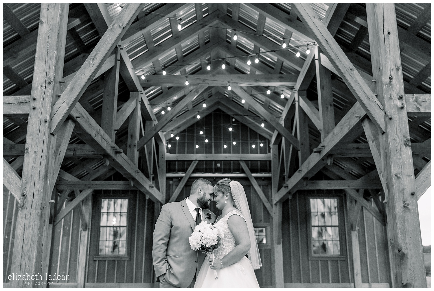 Weston-Timber-Barn-Wedding-Photography-L+A-elizabeth-ladean0photo_1906.jpg