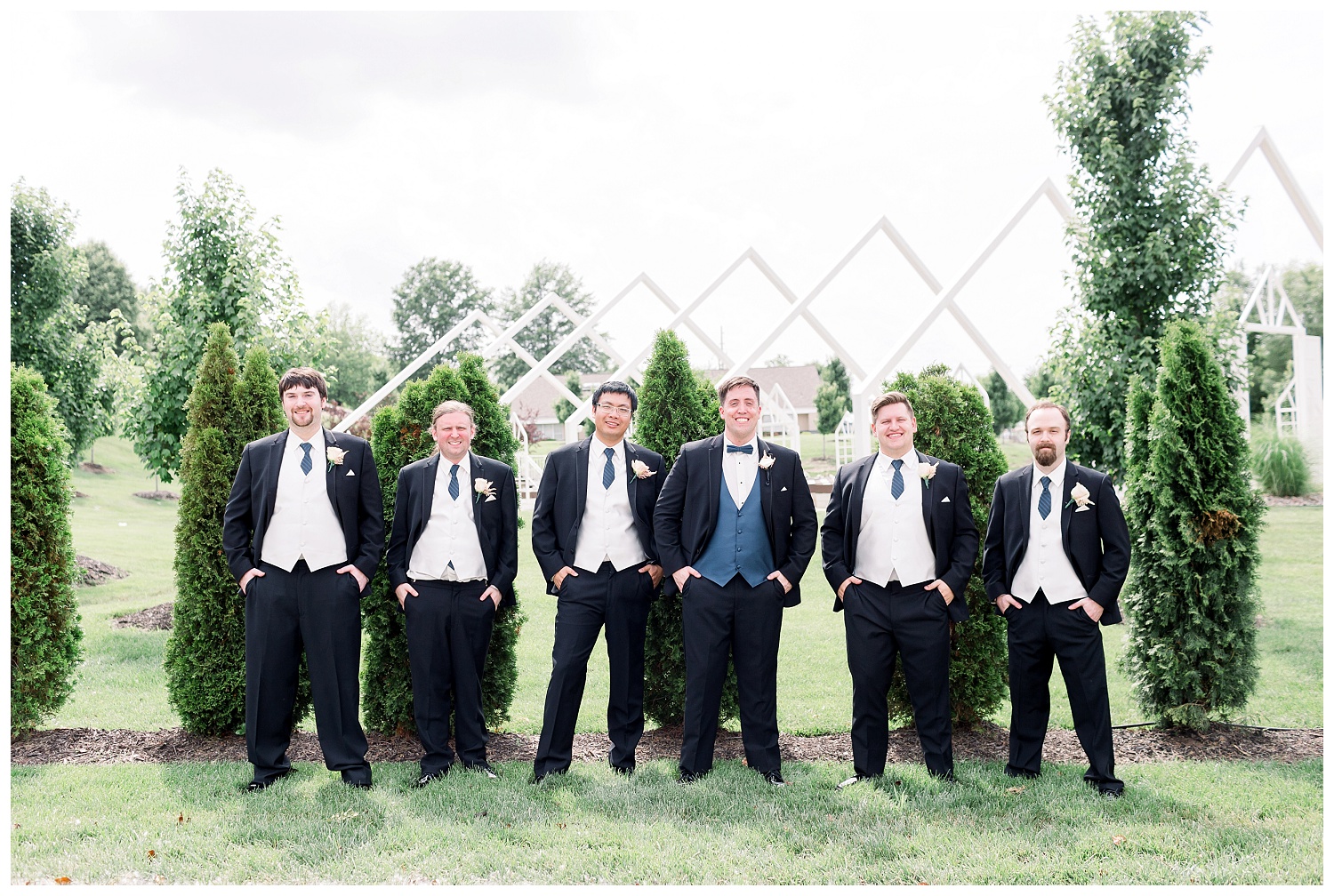 Pavilion-Event-Space-KC-Wedding-Photography-E+E-0628-Elizabeth-Ladean-Photography_photo-_8857.jpg