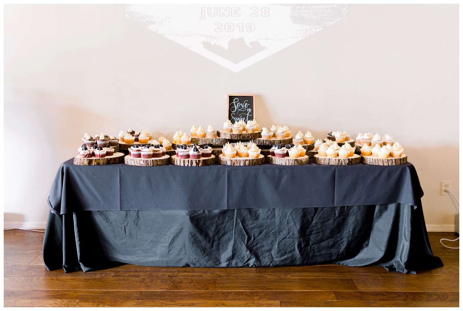 Pavilion-Event-Space-KC-Wedding-Photography-E+E-0628-Elizabeth-Ladean-Photography_photo-_8890.jpg