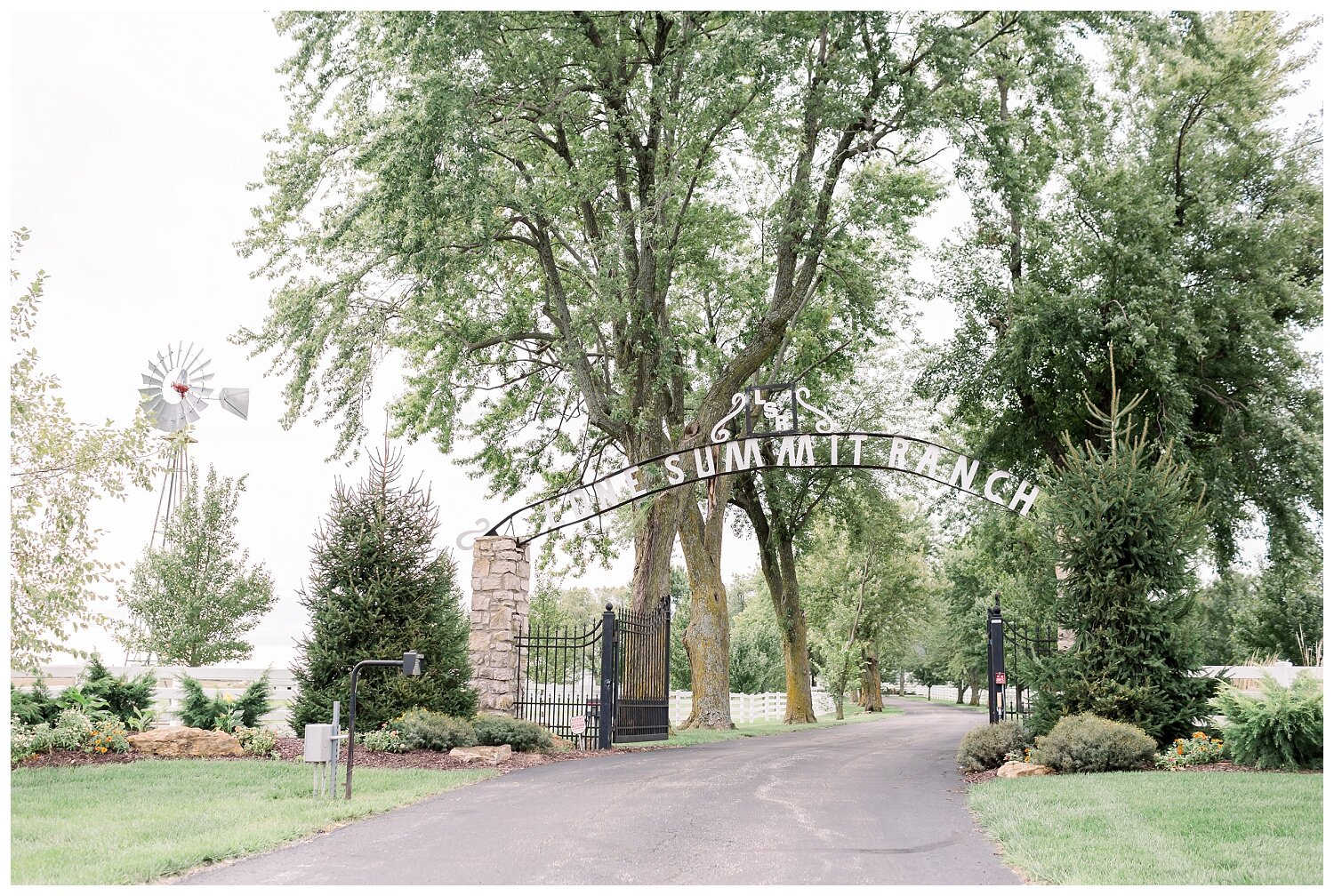 Lone-Summit-Ranch-Wedding-Photos-L-and-J-10.05.19-Elizabeth-Ladean-photo-_2342.jpg