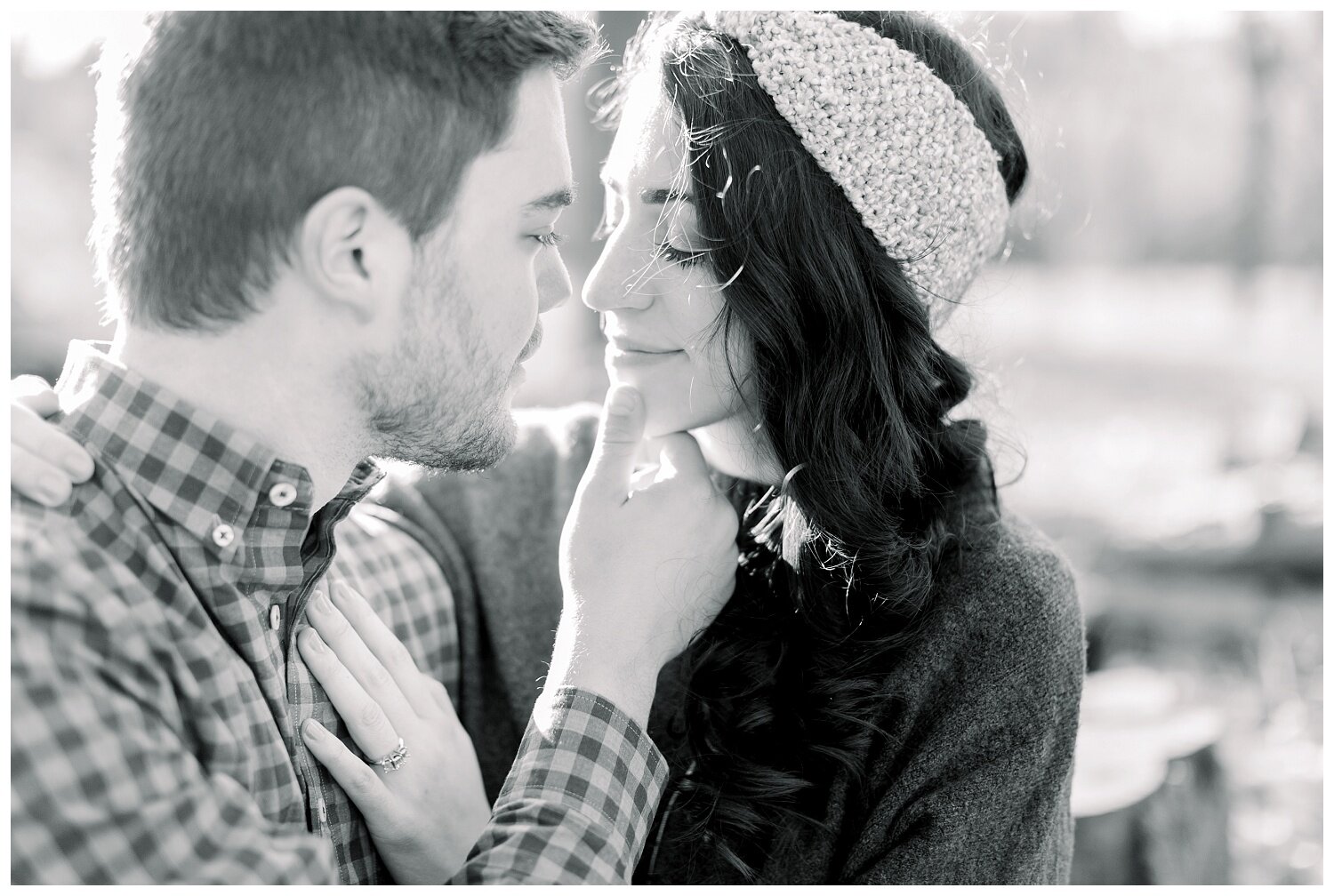 black and white engagement photos