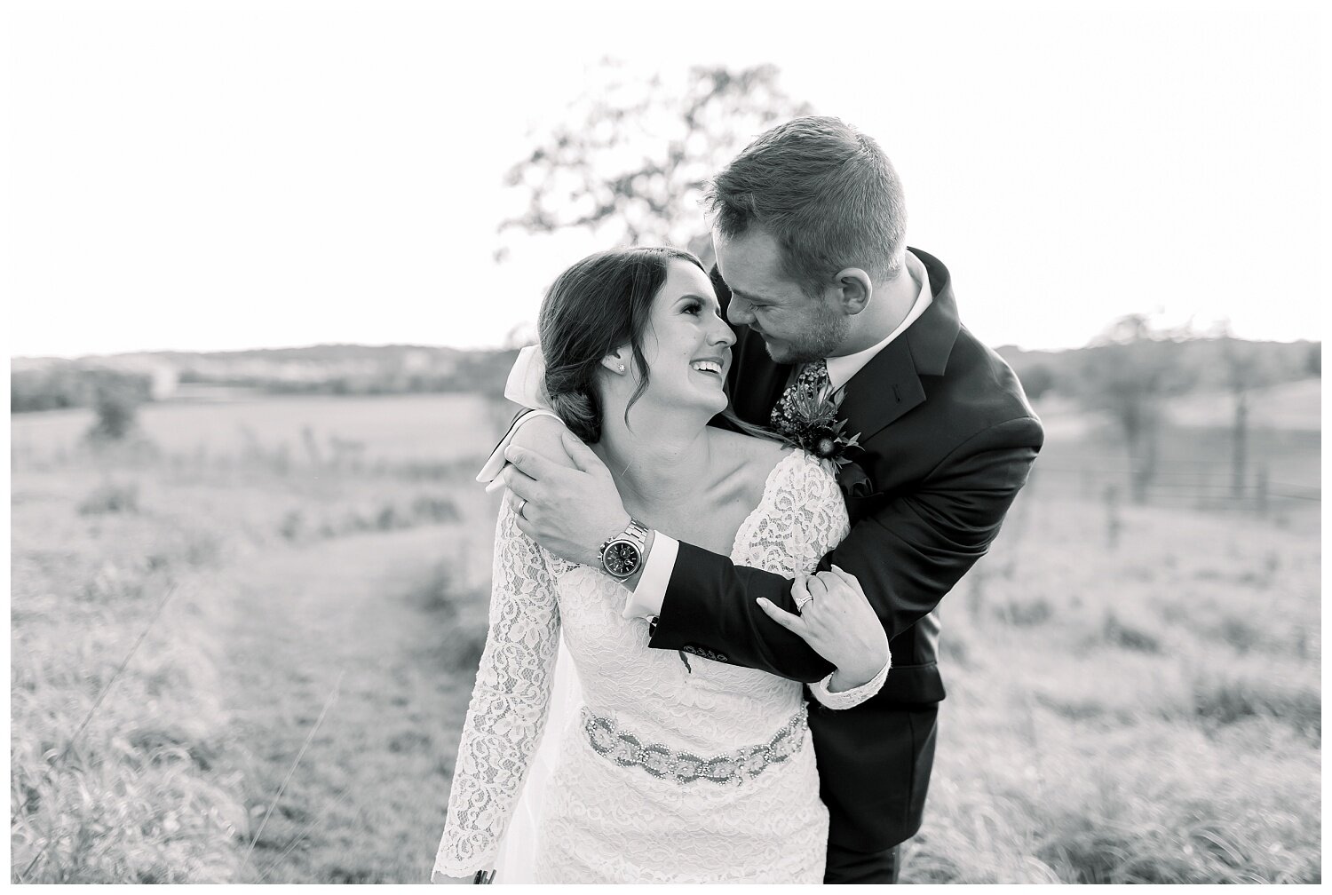 The-Fields-at-1890-Wedding-Photography-KC-Wedding-Photographer-Elizabeth-Ladean-M-R-10.19.19-photo-_2660.jpg