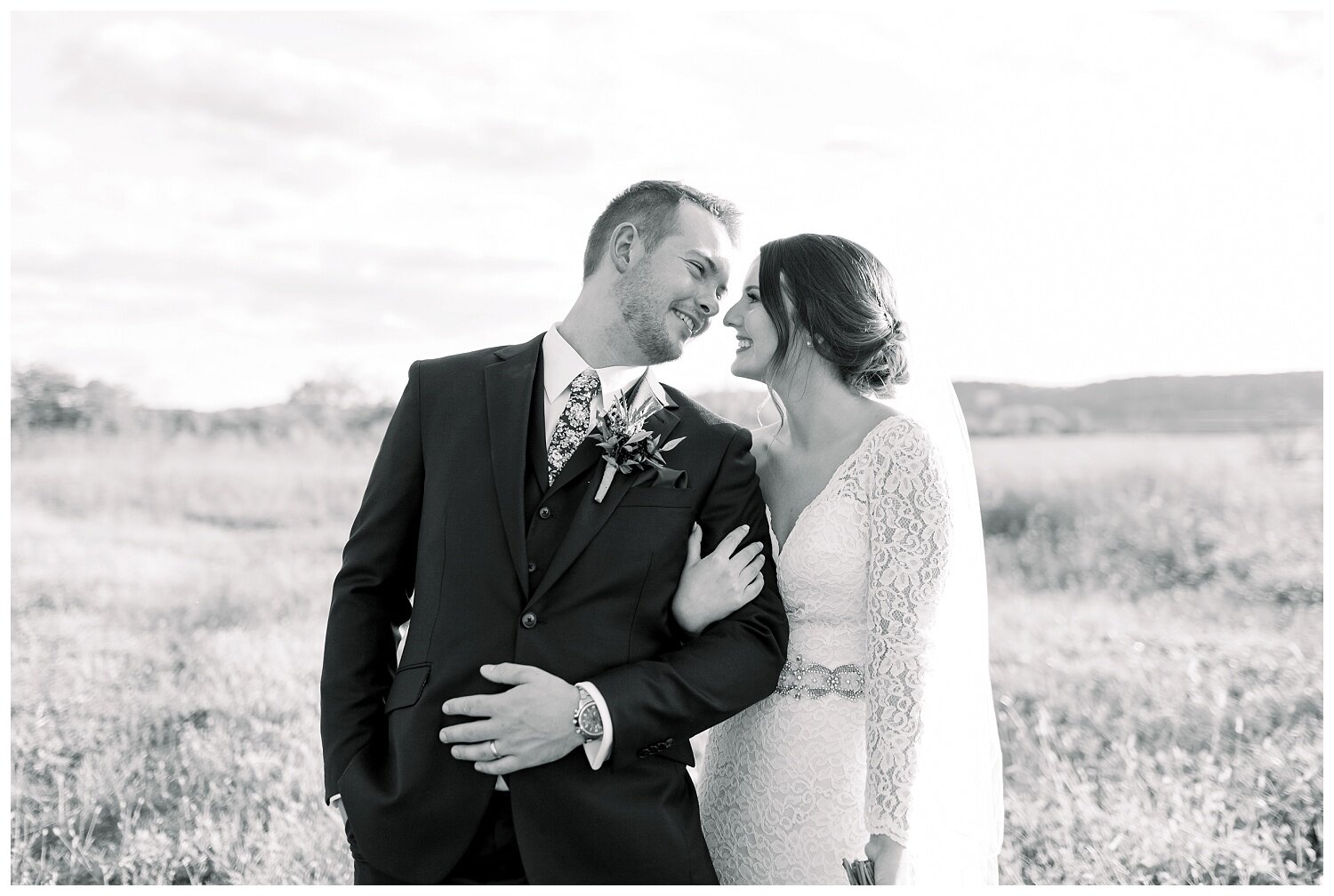 The-Fields-at-1890-Wedding-Photography-KC-Wedding-Photographer-Elizabeth-Ladean-M-R-10.19.19-photo-_2666.jpg