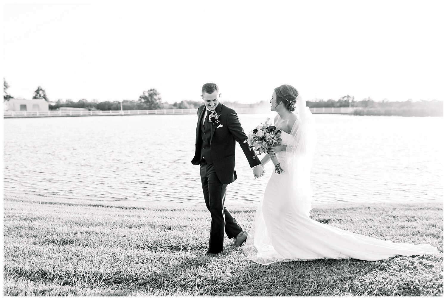 Kansas-City-Wedding-Photographer-Berry-A-B-S-10.11.19-Elizabeth-Ladean-photo-_2527.jpg