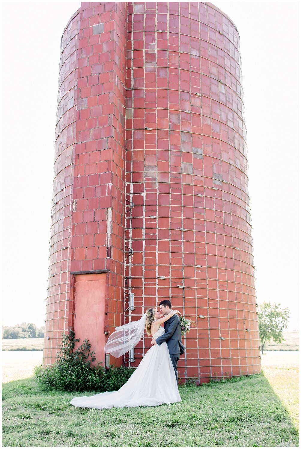 Kansas-City-Engagement-and-Wedding-Photographer-Elizabeth-Ladean-photo-_0349.jpg