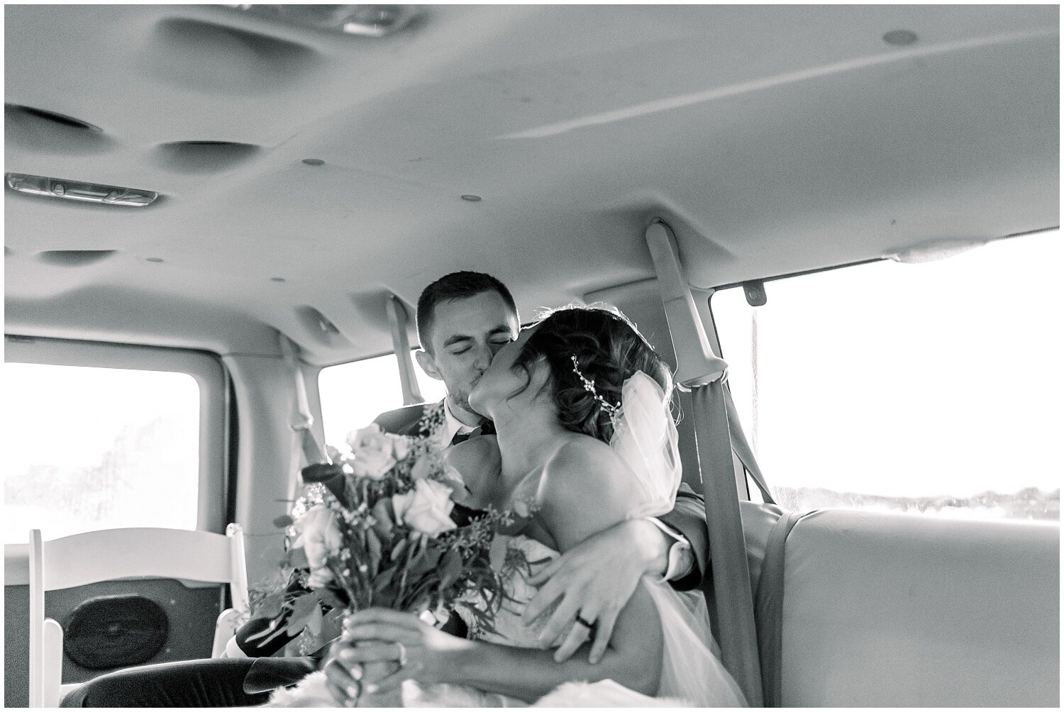 Kansas-City-Engagement-and-Wedding-Photographer-Elizabeth-Ladean-photo-_0579.jpg