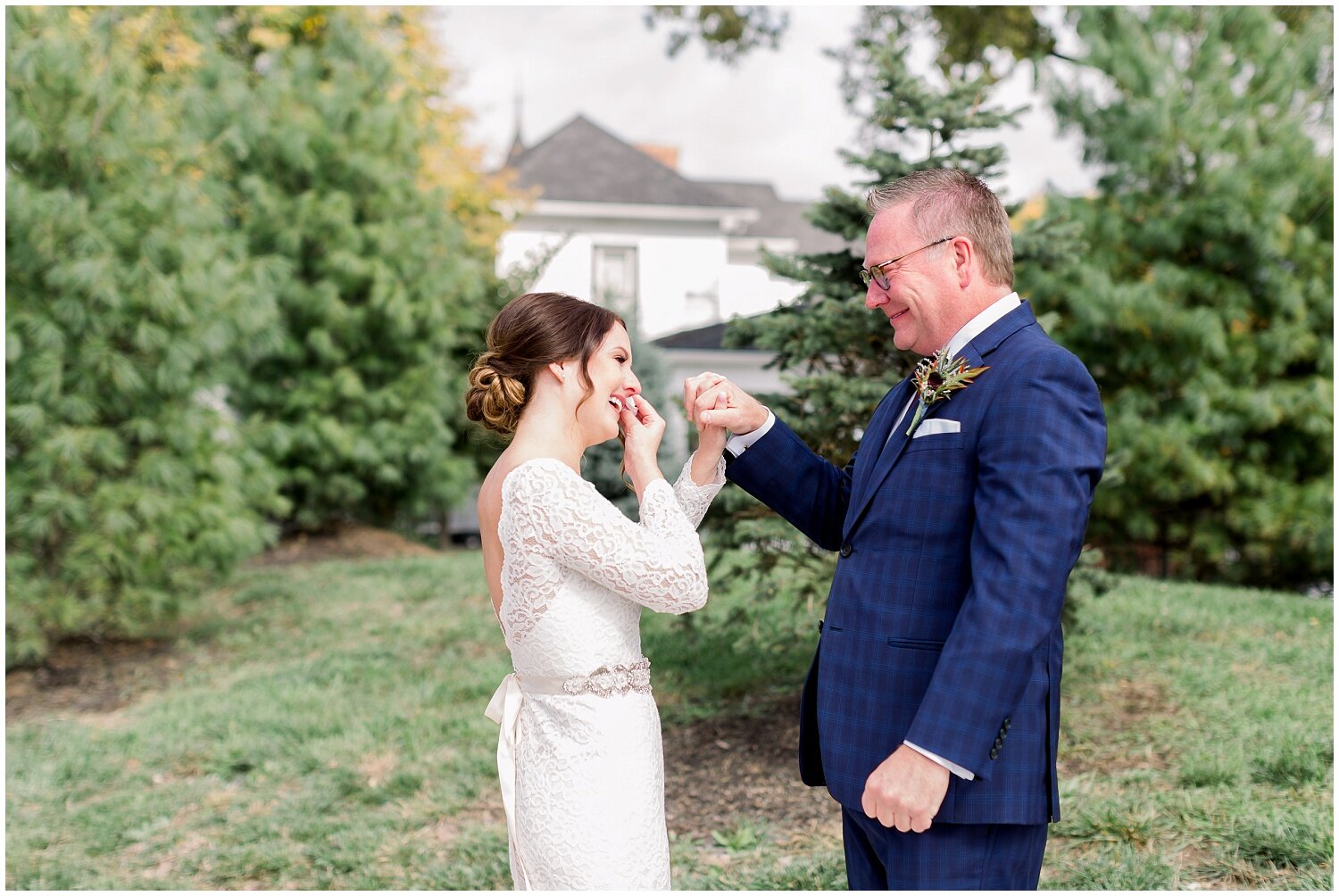 Kansas-City-Engagement-and-Wedding-Photographer-Elizabeth-Ladean-photo-_0591.jpg