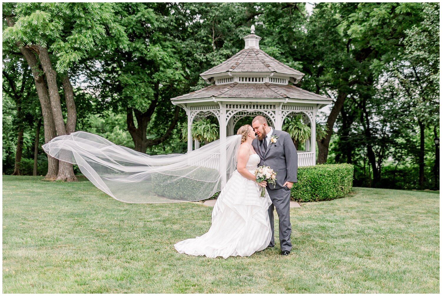 Hawthorne-House-Wedding-in-Summer-S-and-L-06-2020-Elizabeth-Ladean-Photography-photo-_4161.jpg