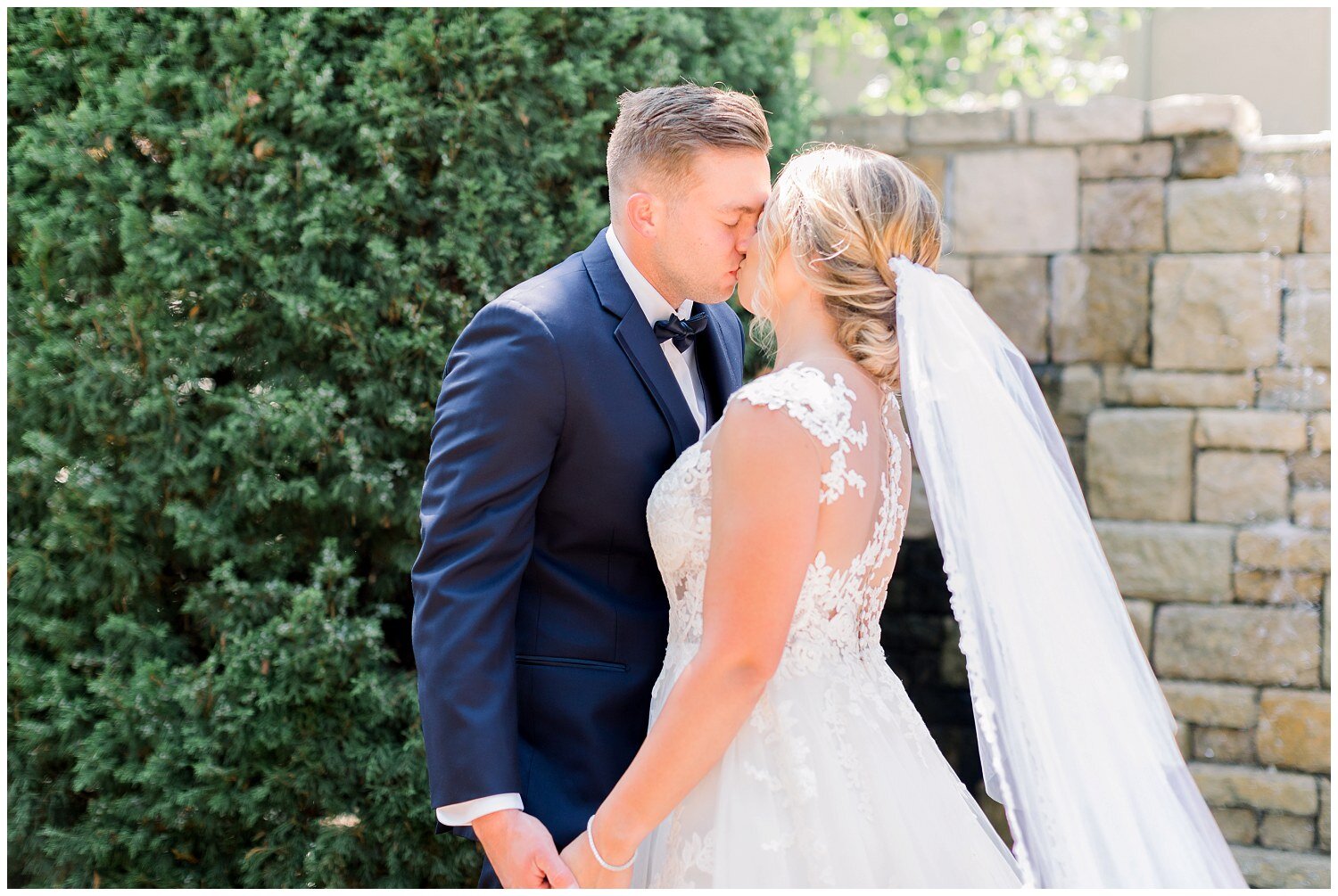 Kansas-City-Wedding-Photography-Johnson-County-KandB-08-2020-Elizabeth-Ladean-Photography-photo-_4360.jpg