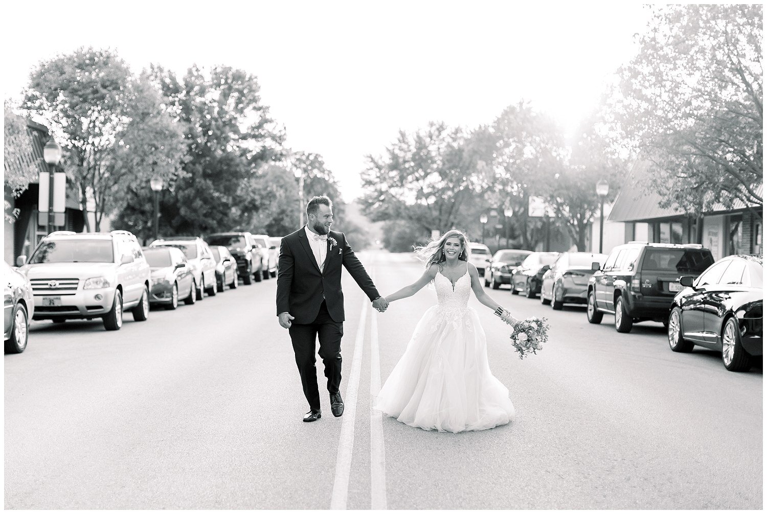 Kansas-City-Wedding-of-Pink-and-Navy-HandT-08-2020-Elizabeth-Ladean-Photography-photo-_5168.jpg