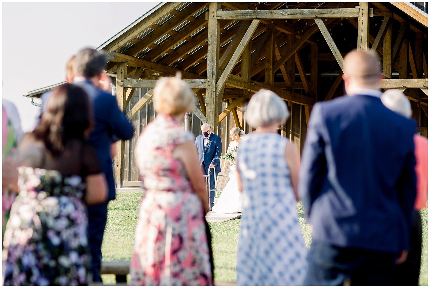 Pink-and-Navy-Wedding-at-Timber-Barn-Weston-Missouri-AandD-09.05.20-Elizabeth-Ladean-Photography-photo-_6187.jpg