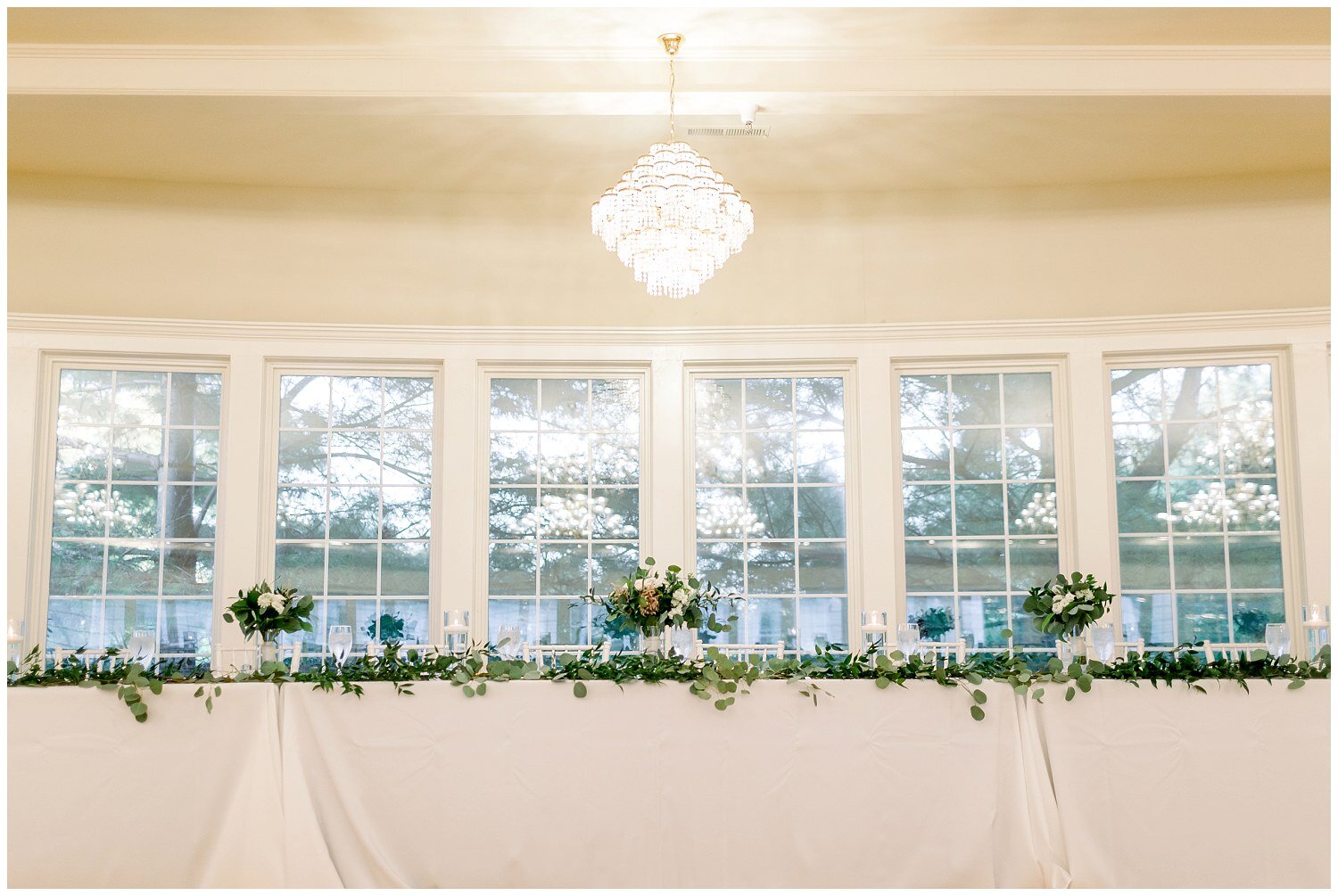 Soft-White-and-Light-Blue-Summer-Wedding-Photos-at-Hawthorne-House-KC-H+B-09.25.2020-Elizabeth-Ladean-Photography-photo-_7740.jpg