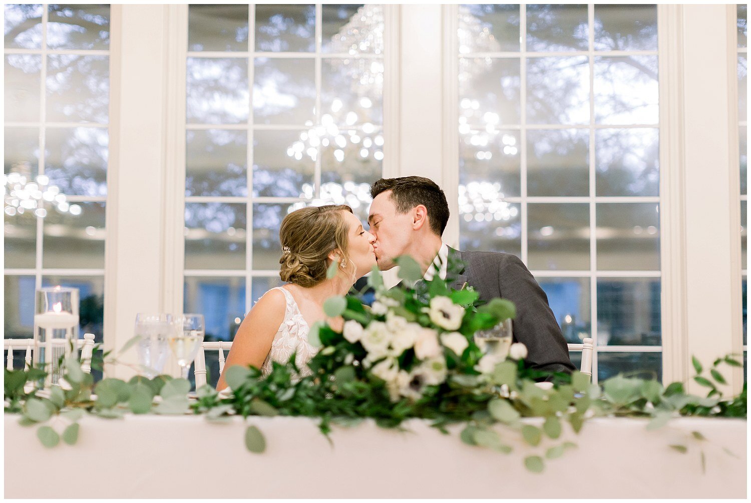Soft-White-and-Light-Blue-Summer-Wedding-Photos-at-Hawthorne-House-KC-H+B-09.25.2020-Elizabeth-Ladean-Photography-photo-_7741.jpg