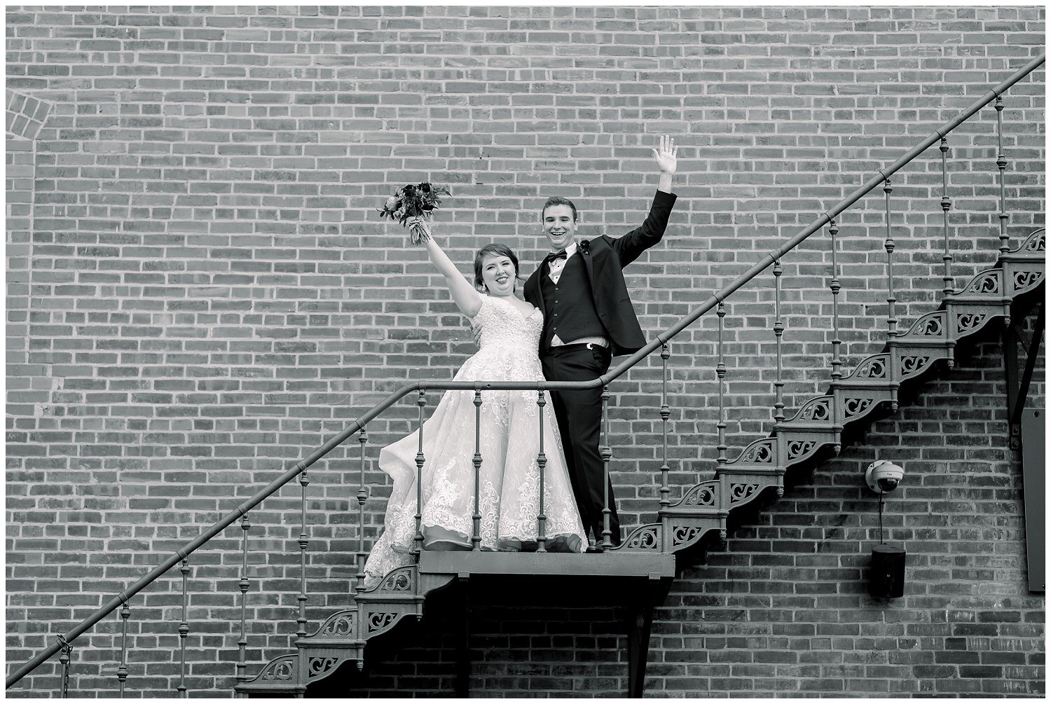 Liberty-Missouri-Wedding-Photography-Restoration-1894-M-and-S-10-17-20-Elizabeth-Ladean-Photography-photo-_8833.jpg
