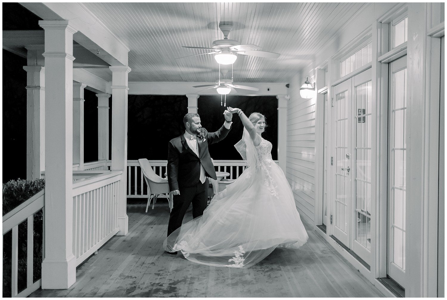 South-Carolina-Wedding-Photographer-Hawthorne-House-EandJ-M-11.21.20-Elizabeth-Ladean-Photography-photo-_9909.jpg