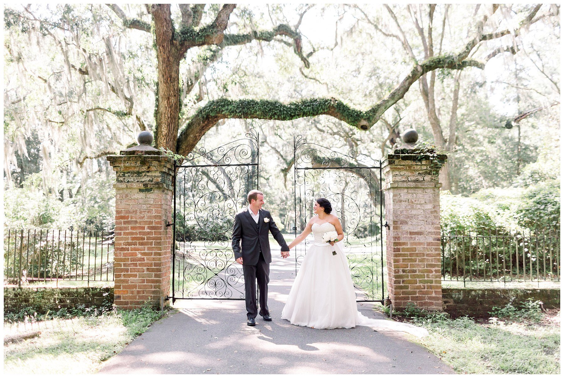 Charleston-South-Carolina-North-Carolina-Wedding-Elopement-Photographer-2021-Elizabeth-Ladean-Photography-photo-_0042.jpg
