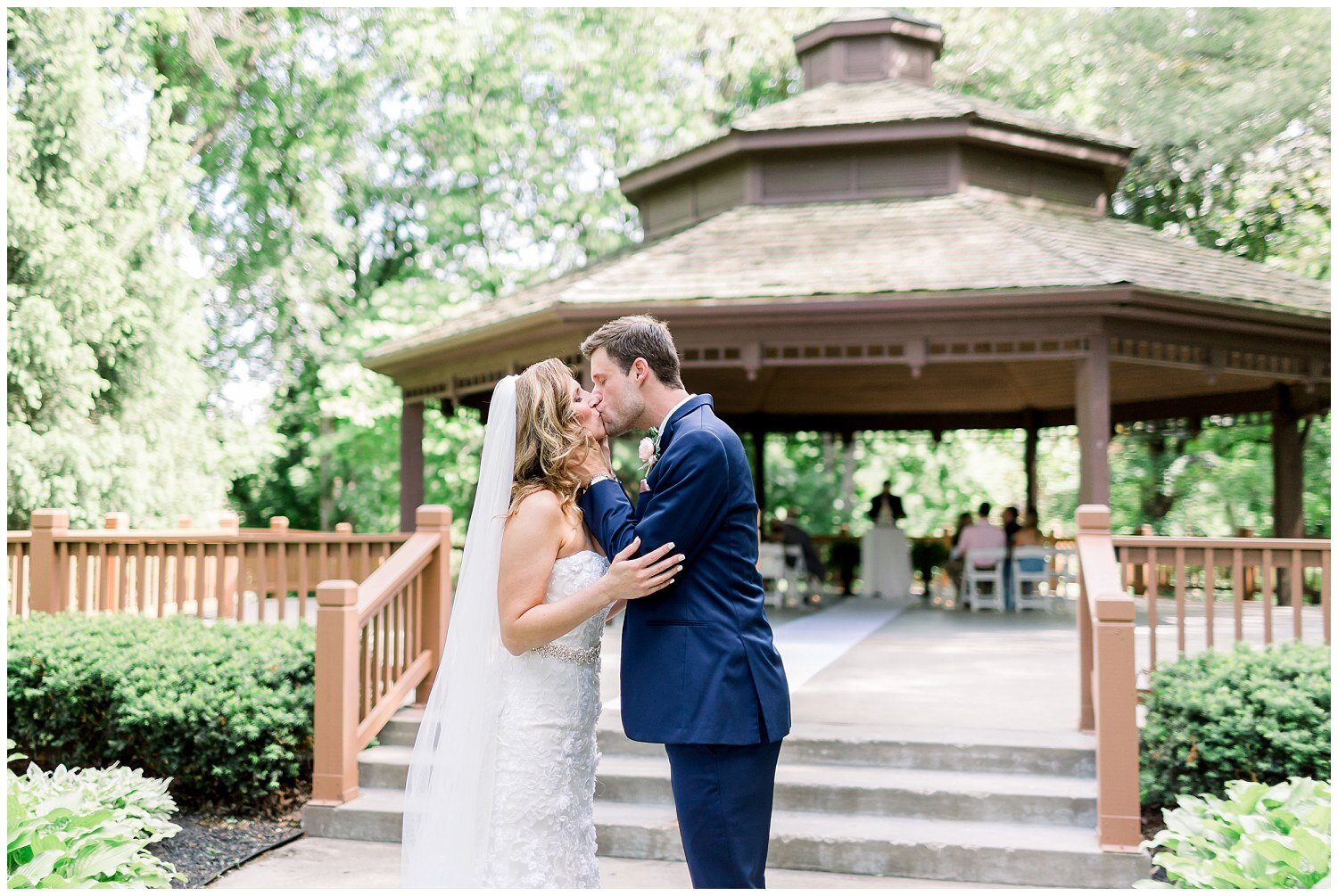 Kansas-City-Midwest-South-Carolina-North-Carolina-Wedding-Elopement-Photographer-357-Elizabeth-Ladean-Photography-photo-_1402.jpg