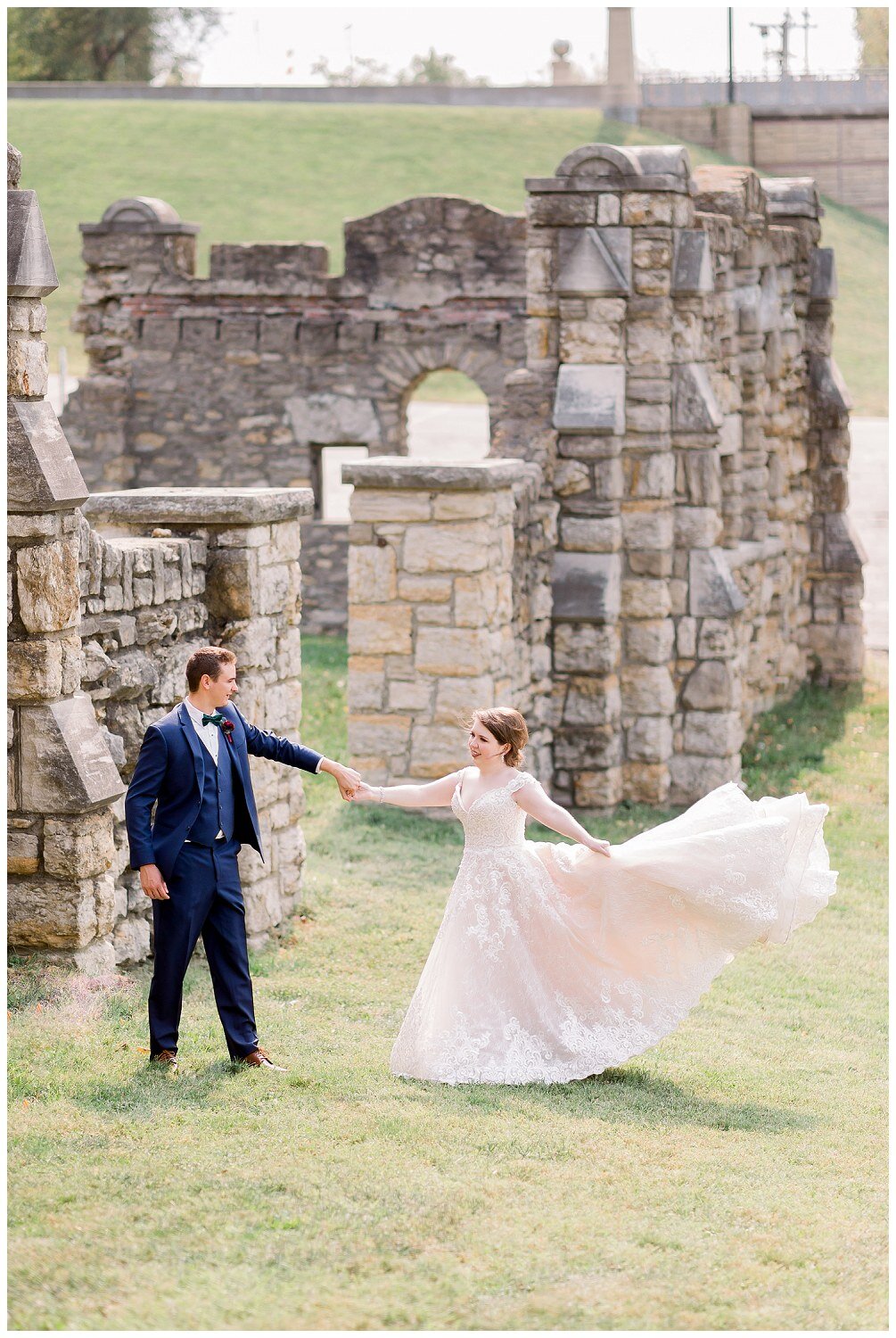 Kansas-City-Midwest-South-Carolina-North-Carolina-Wedding-Elopement-Photographer-357-Elizabeth-Ladean-Photography-photo-_1710.jpg