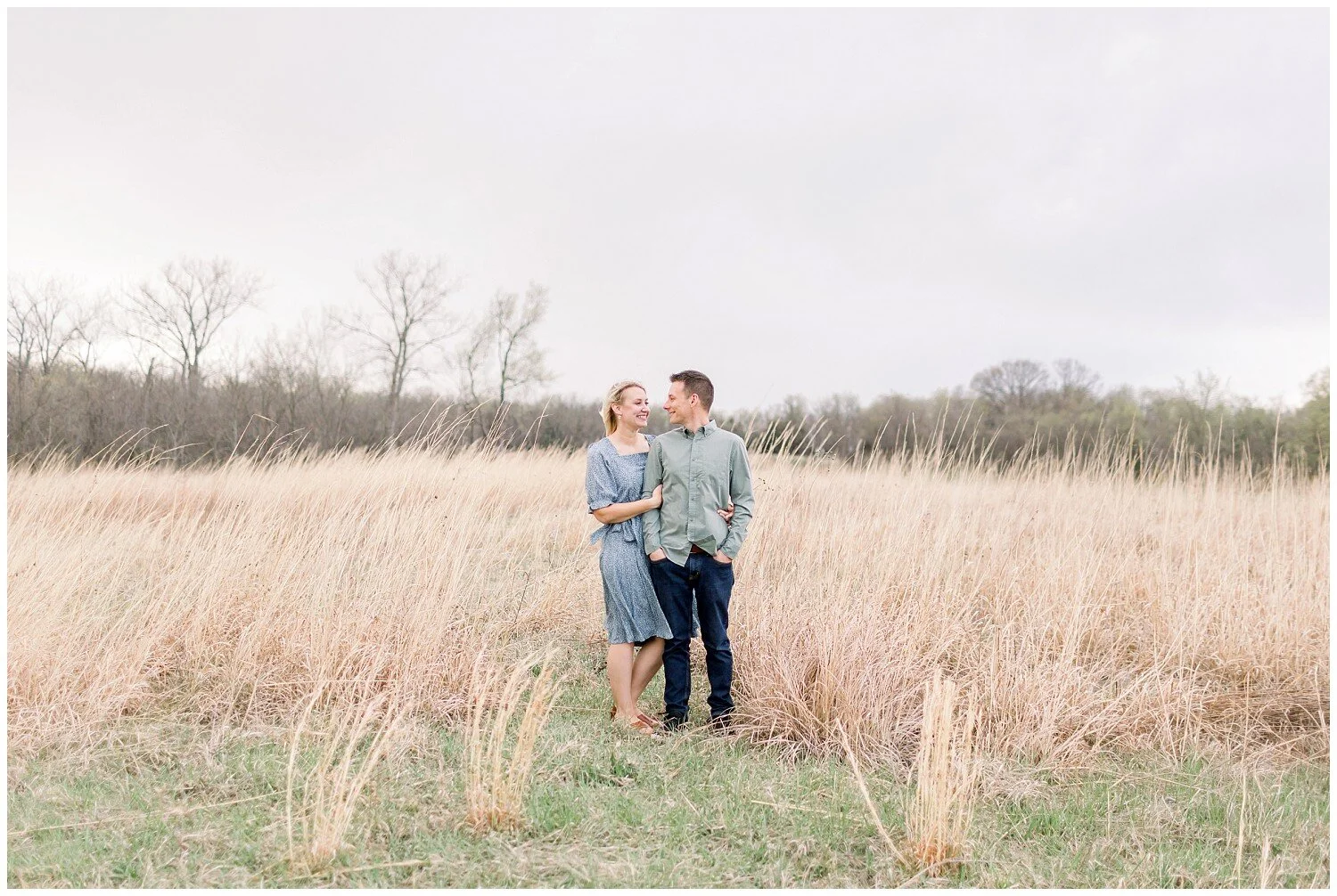 Wide Midwest Fields Engagement Photos // Rachel + Shawn