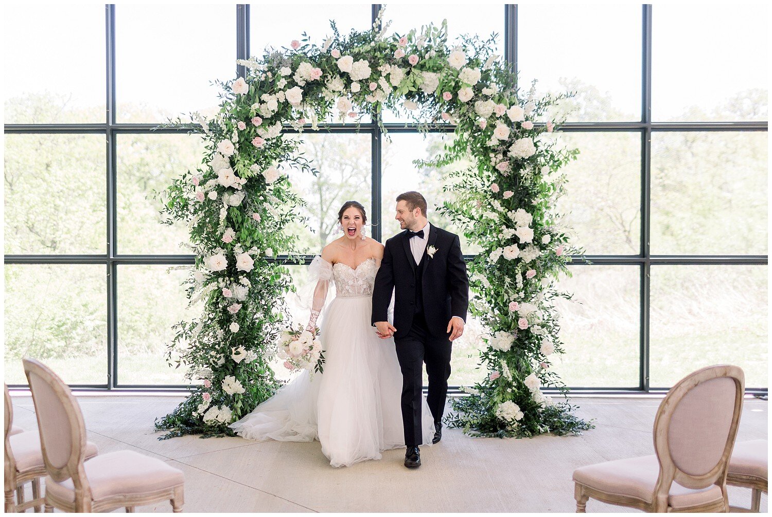 Luxe-Garden-British-Themed-Wedding-Kansas-City-05-2021-Elizabeth-Ladean-Photography-photo-_3168.jpg