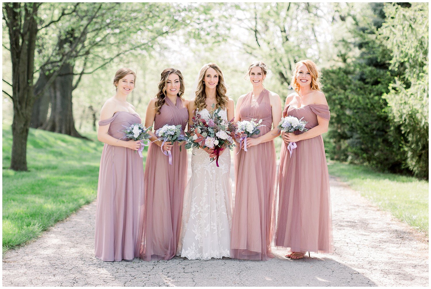 Hawthorne-House-KC-Wedding-Navy-and-light-pink-wedding-colors-K+M-05.2021-Elizabeth-Ladean-Photography-photo-_3428.jpg